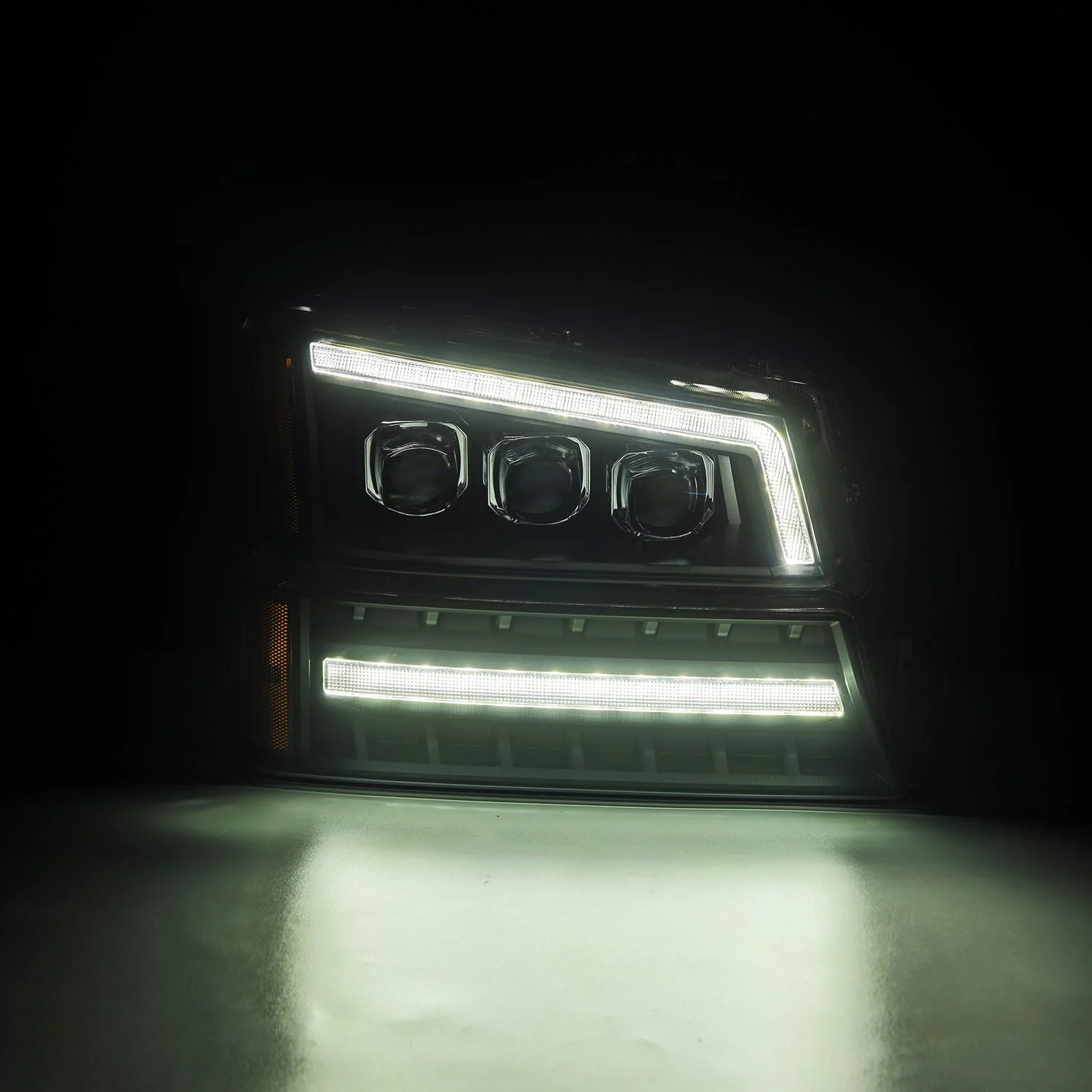 AlphaRex LED Projector Headlights Chevy Avalanche w/o Body Cladding (02-06) [3D Ice-Cube LED - NOVA Series w/ DRL] Alpha-Black / Chrome / Black - Image 23