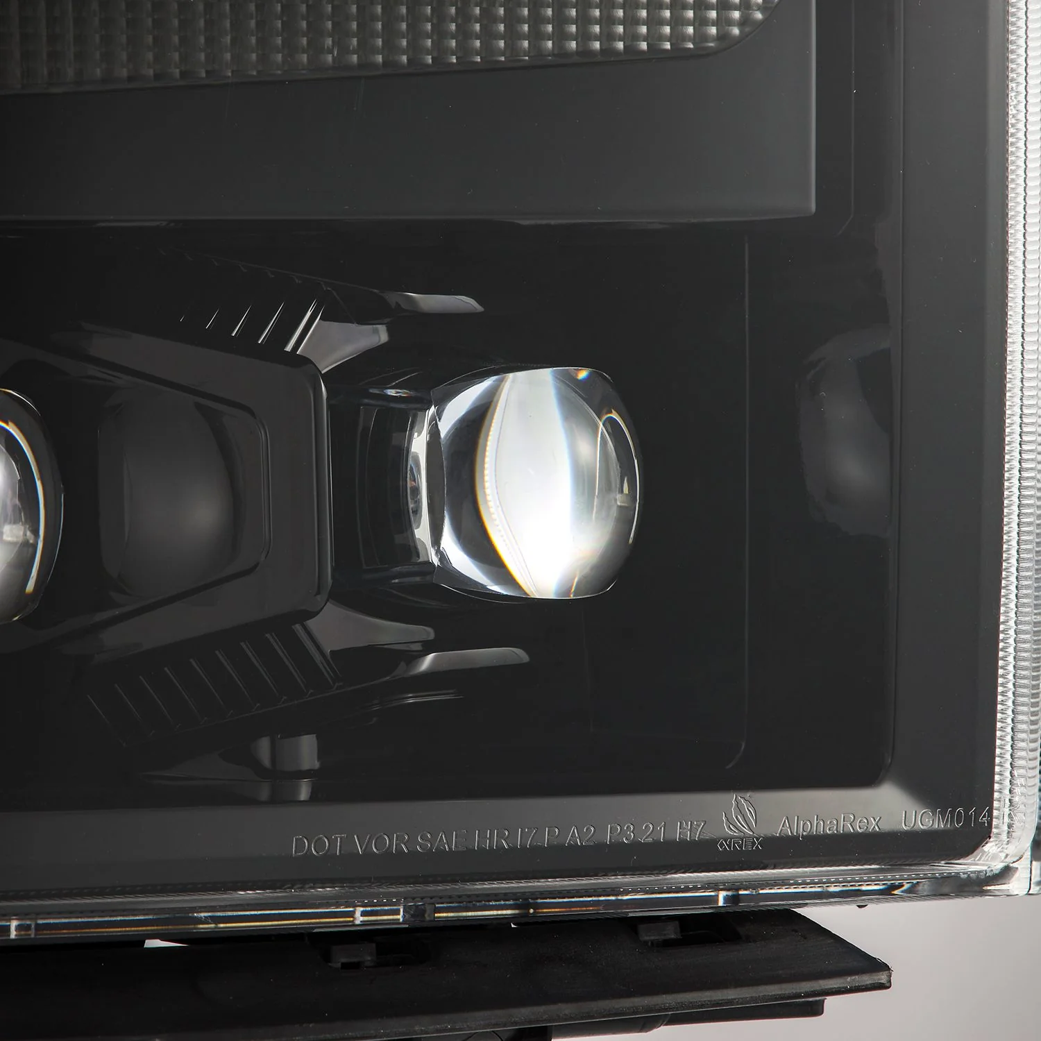 AlphaRex LED Projector Headlights Chevy Silverado 1500 (14-16) [3D Ice-Cube LED - NOVA Series w/ DRL] Black / Chrome / Jet Black - Image 16