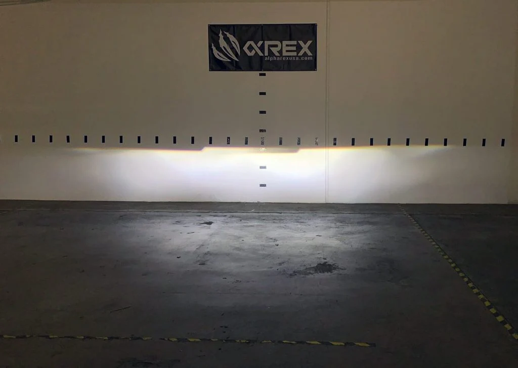 AlphaRex LED Projector Headlights Chevy Silverado 1500 (16-18) [LUXX Series - DRL Light Tube] Alpha-Black / Black / Chrome - Image 31