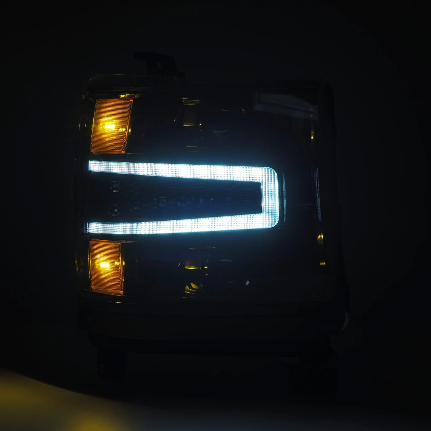 AlphaRex LED Projector Headlights Chevy Silverado 1500 (16-18) [LUXX Series - DRL Light Tube] Alpha-Black / Black / Chrome - Image 5