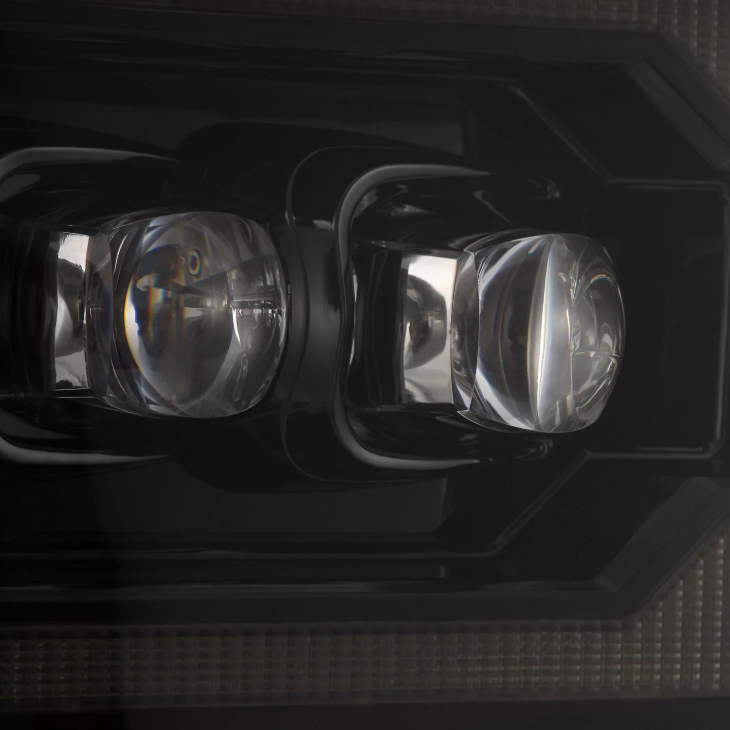 AlphaRex LED Projector Headlights Dodge Ram (02-05) [3D Ice-Cube LED - NOVA Series w/ DRL] Black / Chrome / Jet Black - Image 20