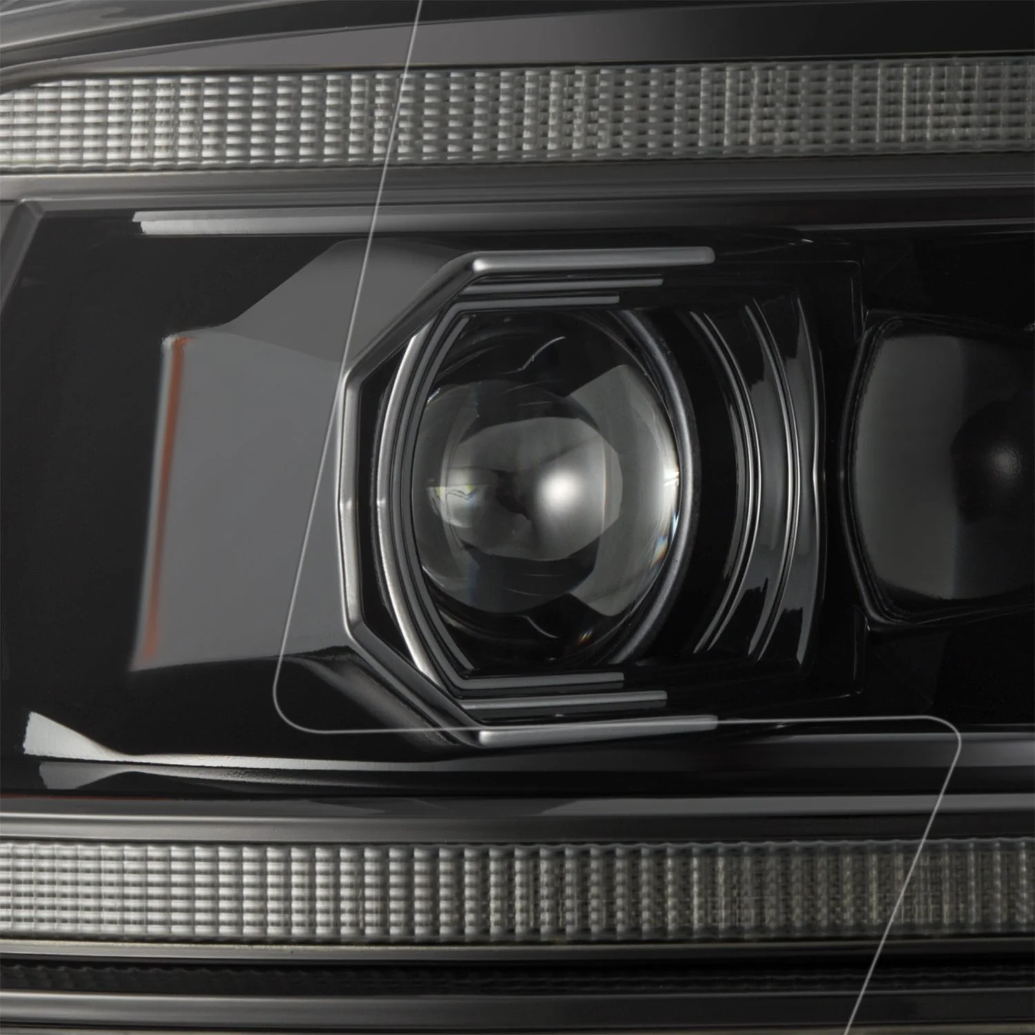 AlphaRex LED Projector Headlights Dodge Ram (09-18) [5th Gen Version LUXX Series - DRL Light Tube] Alpha-Black / Black / Chrome - Image 16