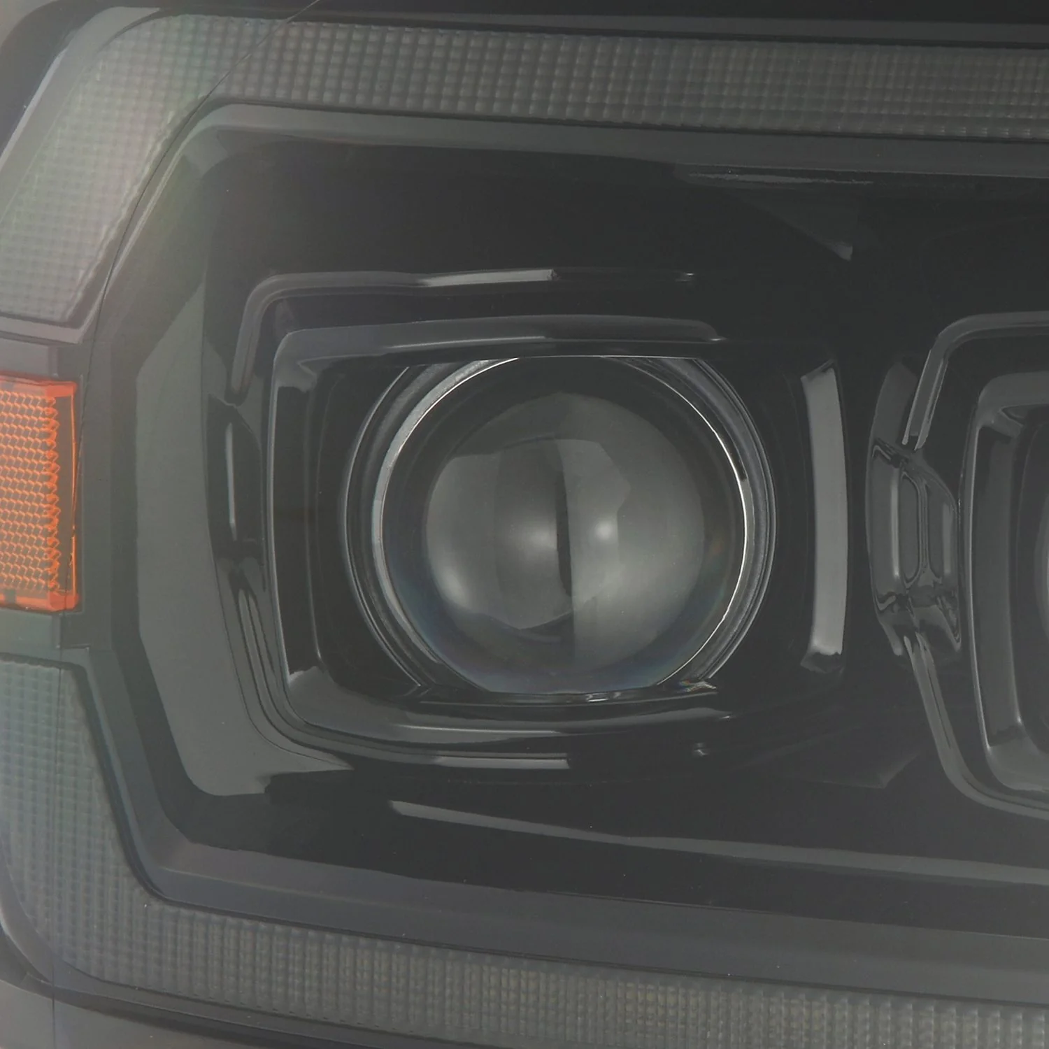 AlphaRex LED Projector Headlights Ford F150 (04-08) [LUXX Series - DRL Light Tube] Black / Chrome / Alpha-Black - Image 17