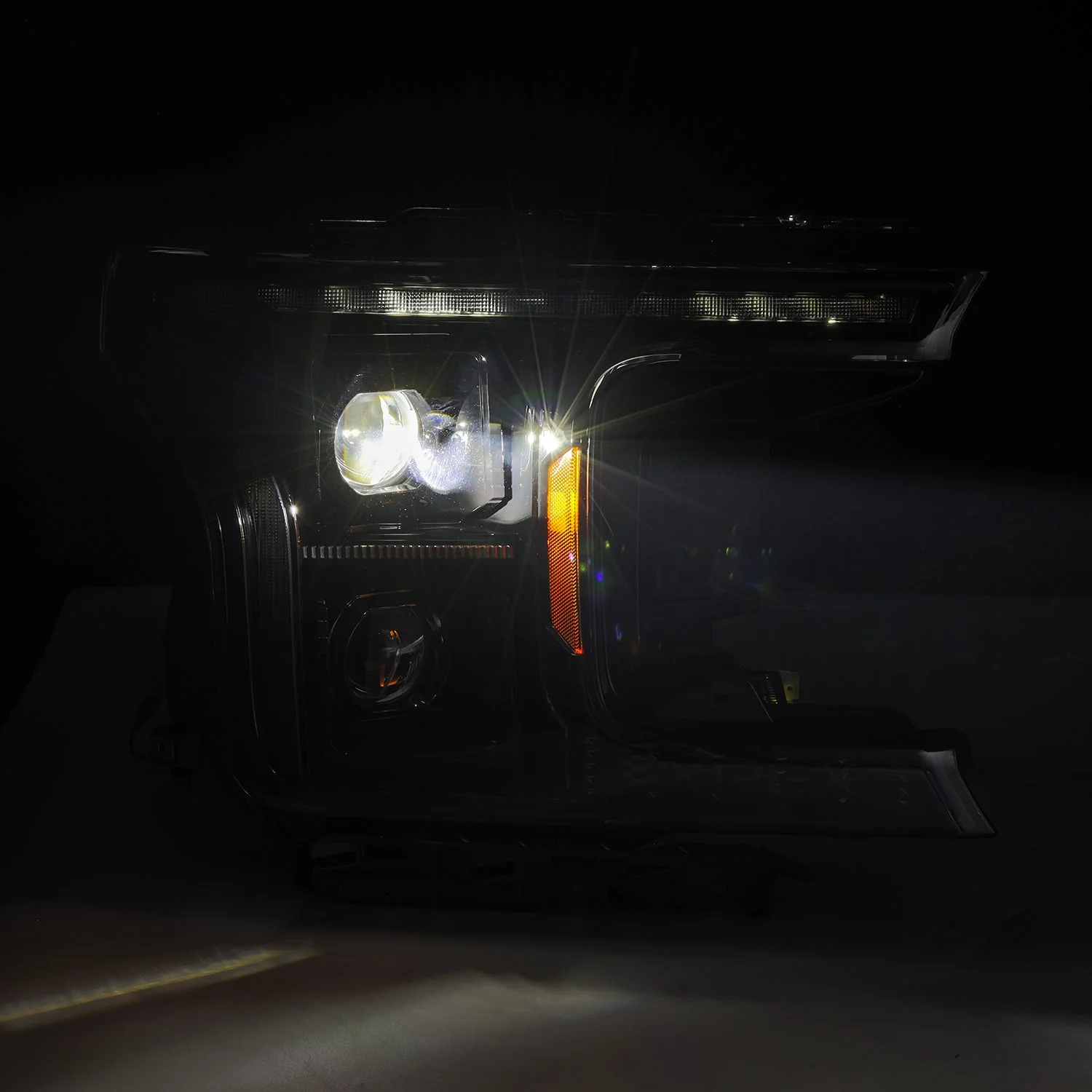 AlphaRex LED Projector Headlights Ford F150 (18-20) [14th Gen Style LUXX Series - DRL Light Tube] Alpha-Black or Black - Image 10