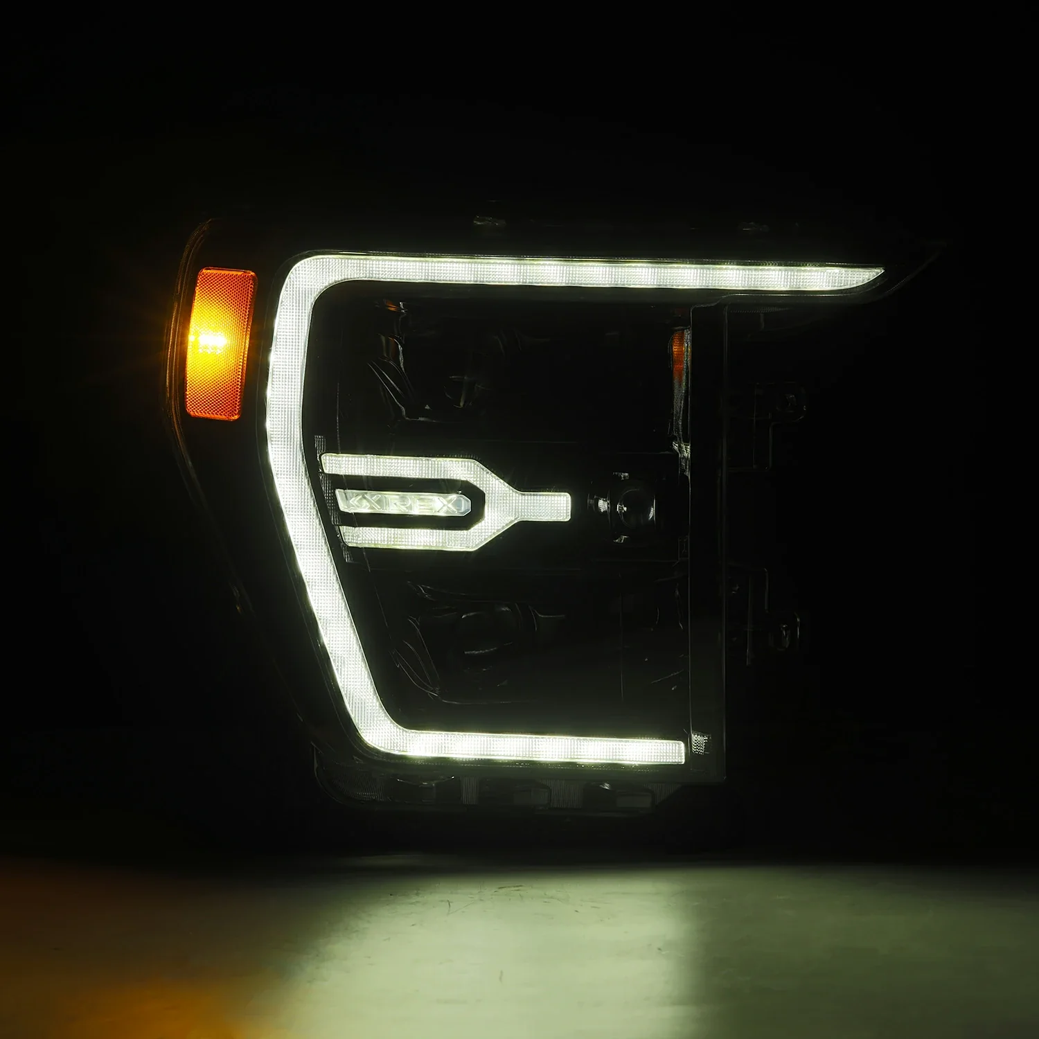 AlphaRex LED Projector Headlights Ford F150 / F150 Raptor (21-23) [LUXX Series - DRL Light Tube] Alpha-Black or Black - Image 3