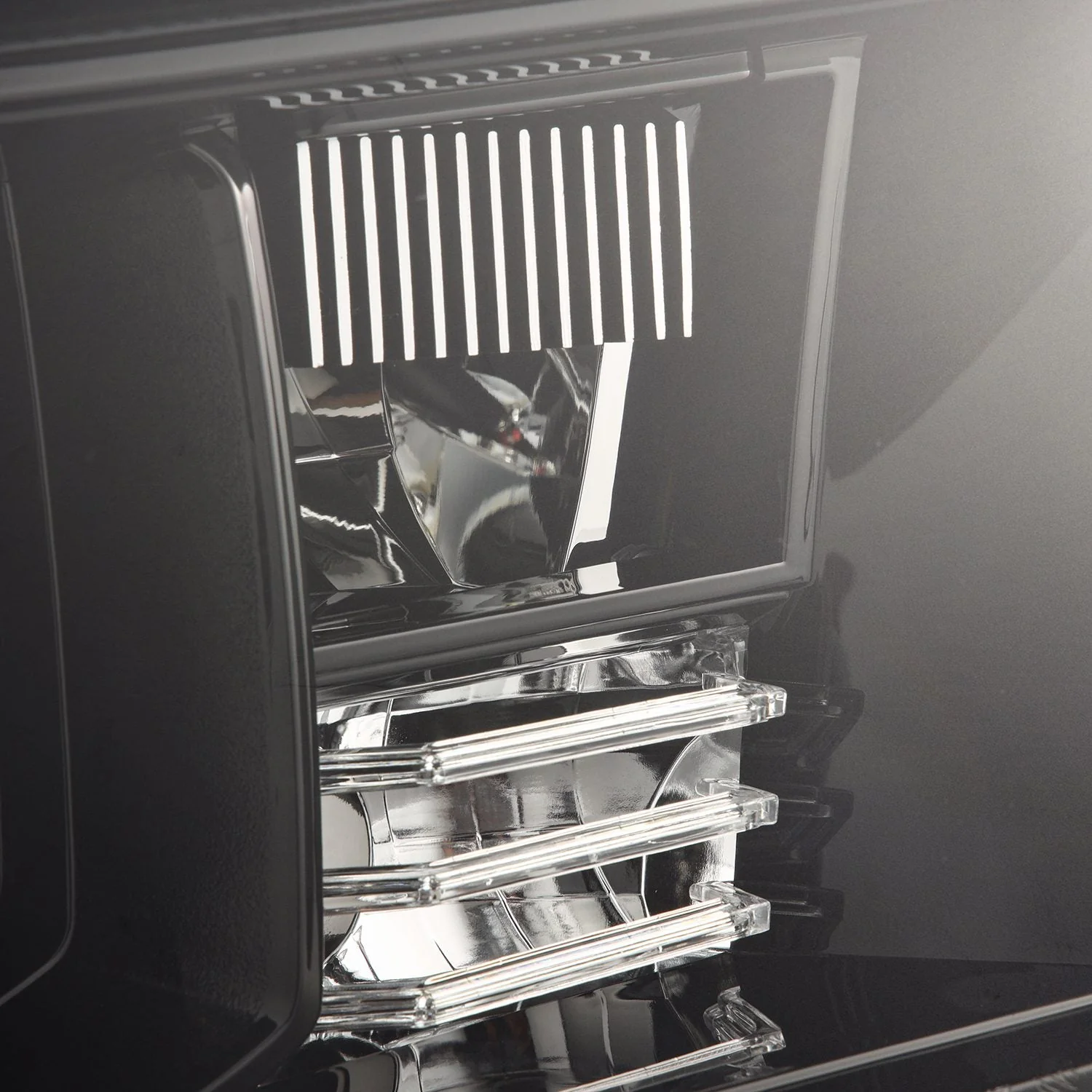 AlphaRex LED Projector Headlights Toyota Sequoia (08-17) [G2 Version LUXX Series - DRL Light Tube] Alpha-Black / Black / Chrome - Image 23