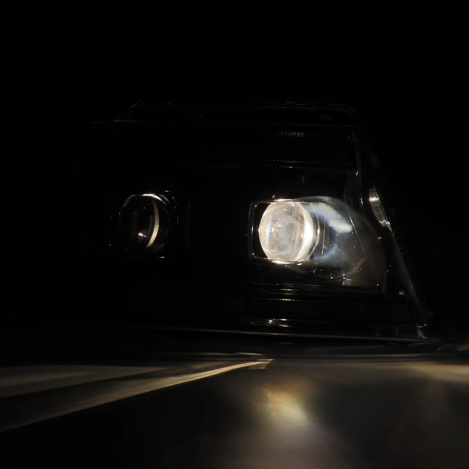 AlphaRex Projector Headlights Ford F150 (04-08) Pro Series - Sequential - Alpha-Black / Black / Chrome - Image 17
