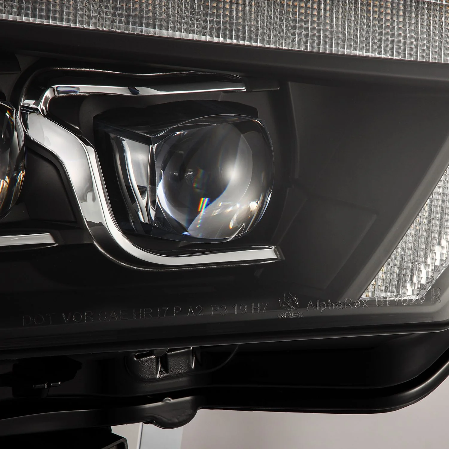 AlphaRex Projector Headlights Toyota 4Runner (14-23) LED Nova Series w/ LED DRL - Black or Alpha-Black - Image 2