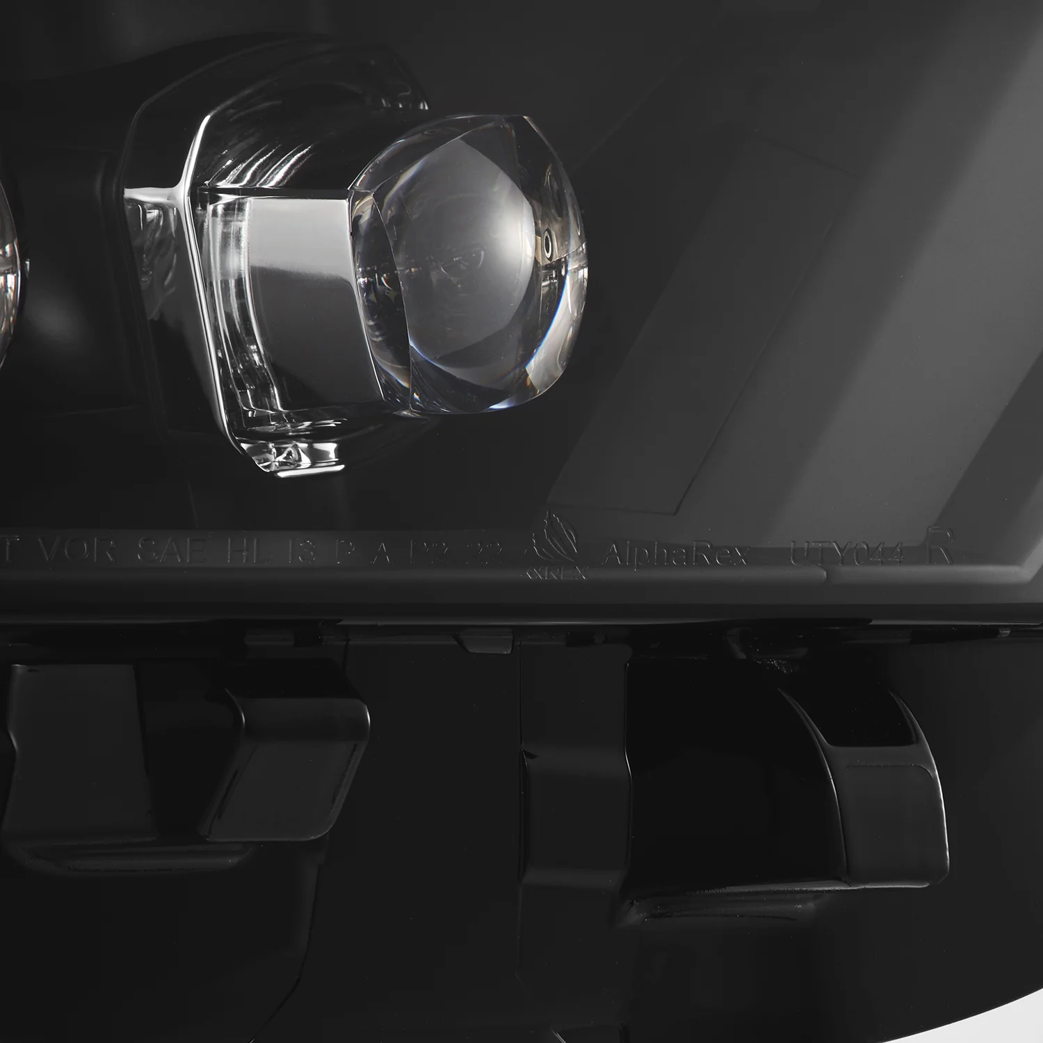 AlphaRex Projector Headlights Toyota RAV4 (19-23) [Low or High Trim] LED Nova Series w/ LED DRL - Black or Alpha-Black - Image 14