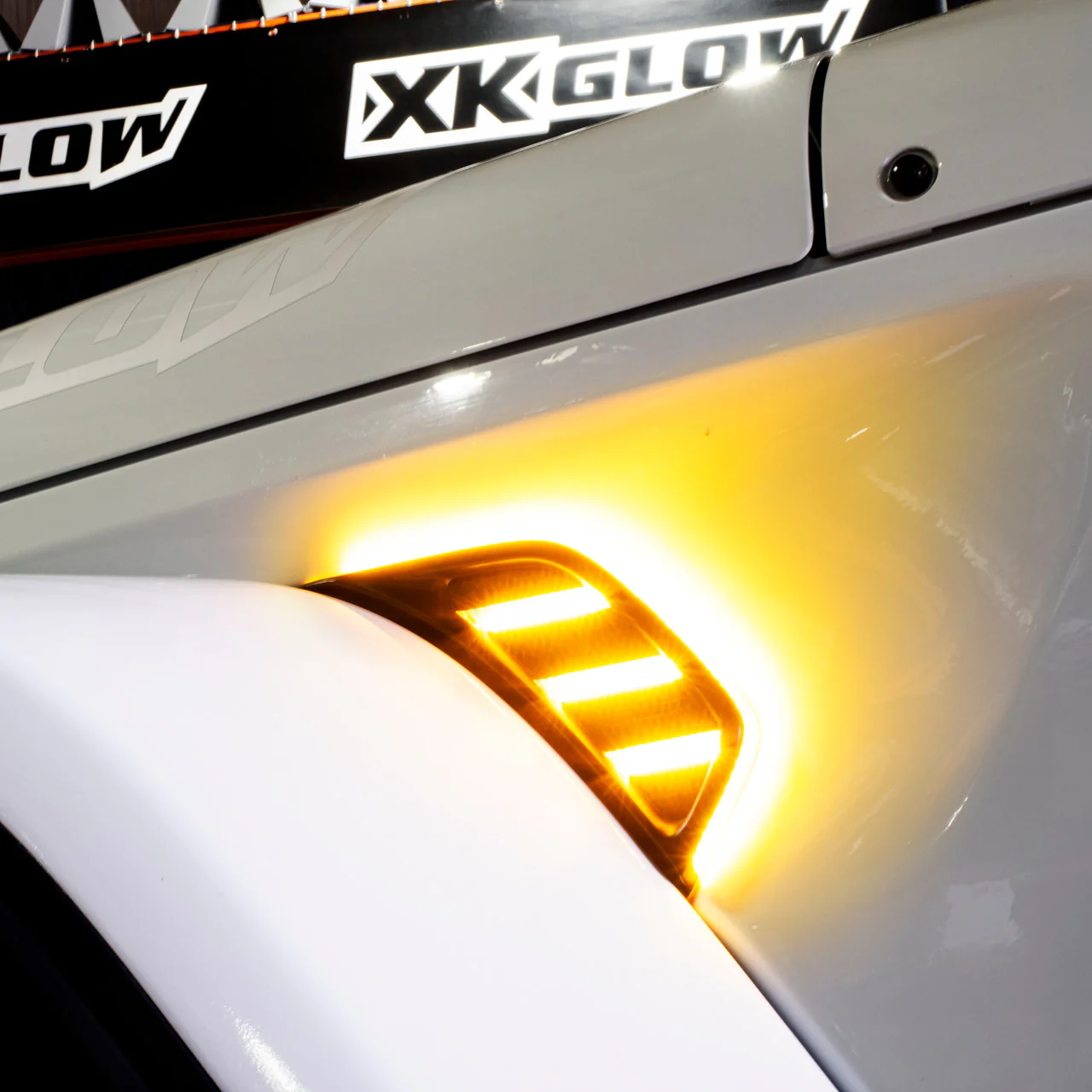 XKGlow Amber Fender Vent - Jeep JL&JT w/ Turn Signal & Running Light - Image 4