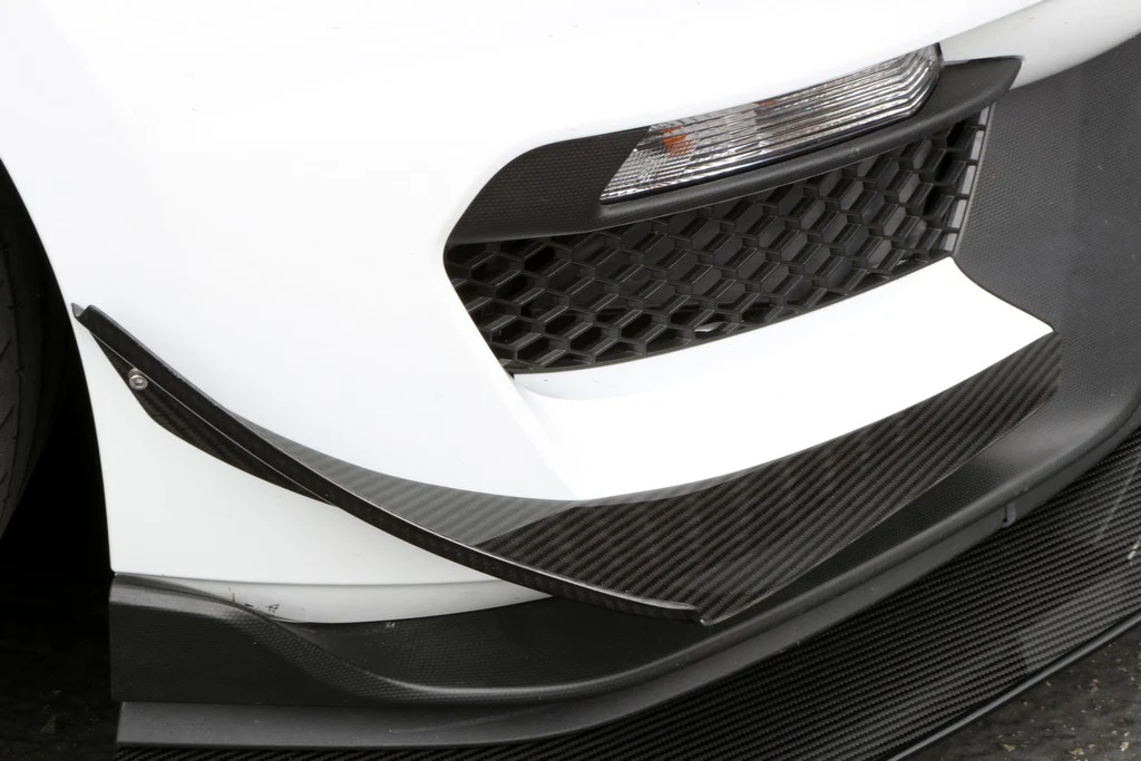 APR Front Bumper Canards Ford Mustang S550 / Shelby GT350 (2016-2020) [Carbon Fiber] AB-203518 - Image 4