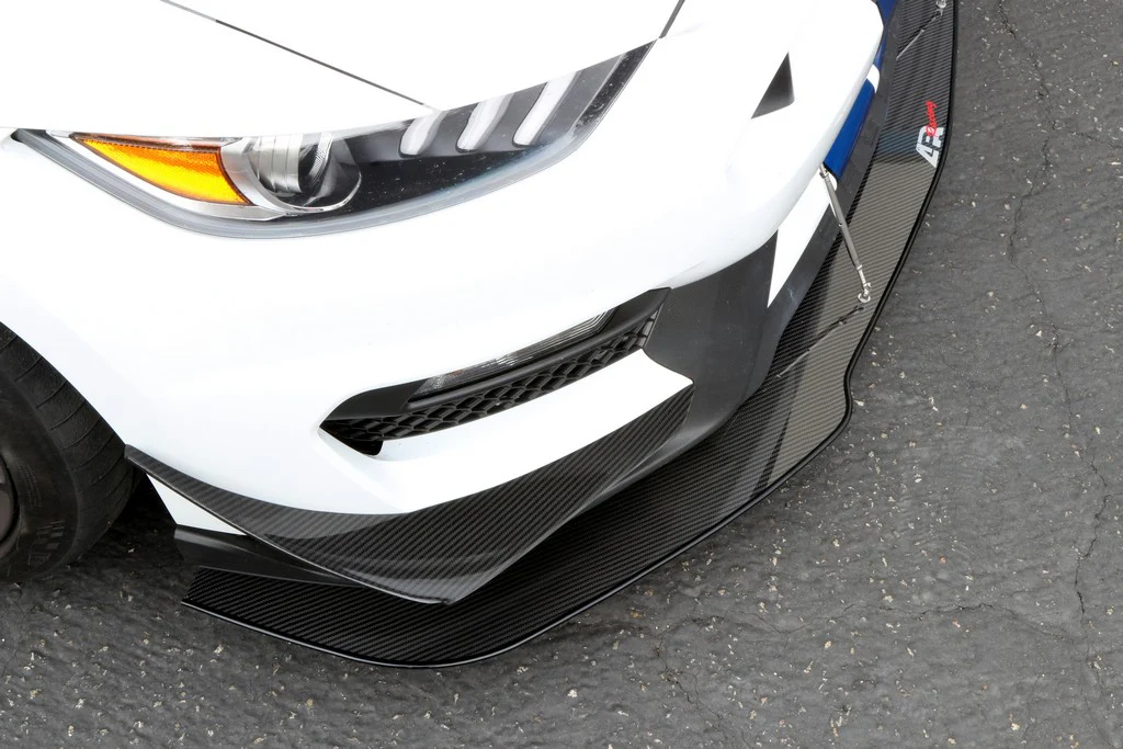 APR Front Bumper Canards Ford Mustang S550 / Shelby GT350 (2016-2020) [Carbon Fiber] AB-203518 - Image 5