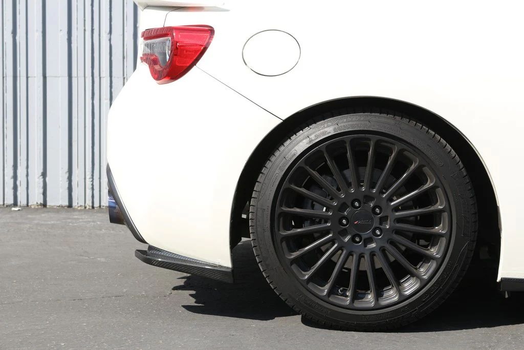 APR Rear Bumper Skirts Toyota GT86 (2017-2021) Carbon Fiber - Image 2