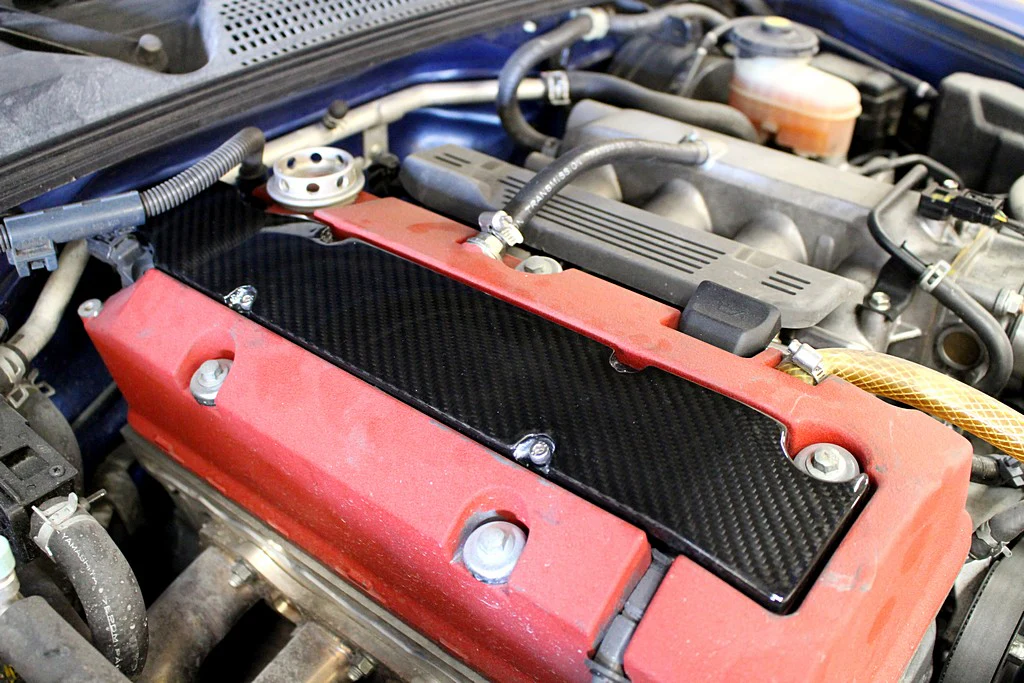 APR Spark Plug Cover Honda S2000 AP1/AP2 (2000-2009) [Carbon Fiber] CBE-S2000PLUG - Image 4