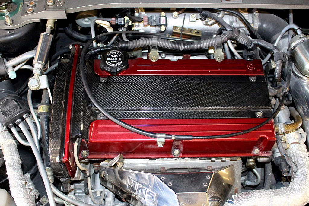 APR Spark Plug Cover Mitsubishi Lancer EVO 8 / 9 (03-07) [Carbon Fiber] CBE-EVOPLUG - Image 2