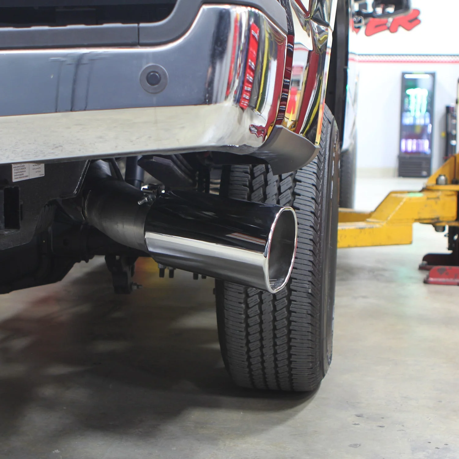 Banks Power Exhaust for Ford F250 F350 F450 Super Duty 6.7L (2017-2026) Single Rear Exit Catback with Chrome or Black Tip - Image 4