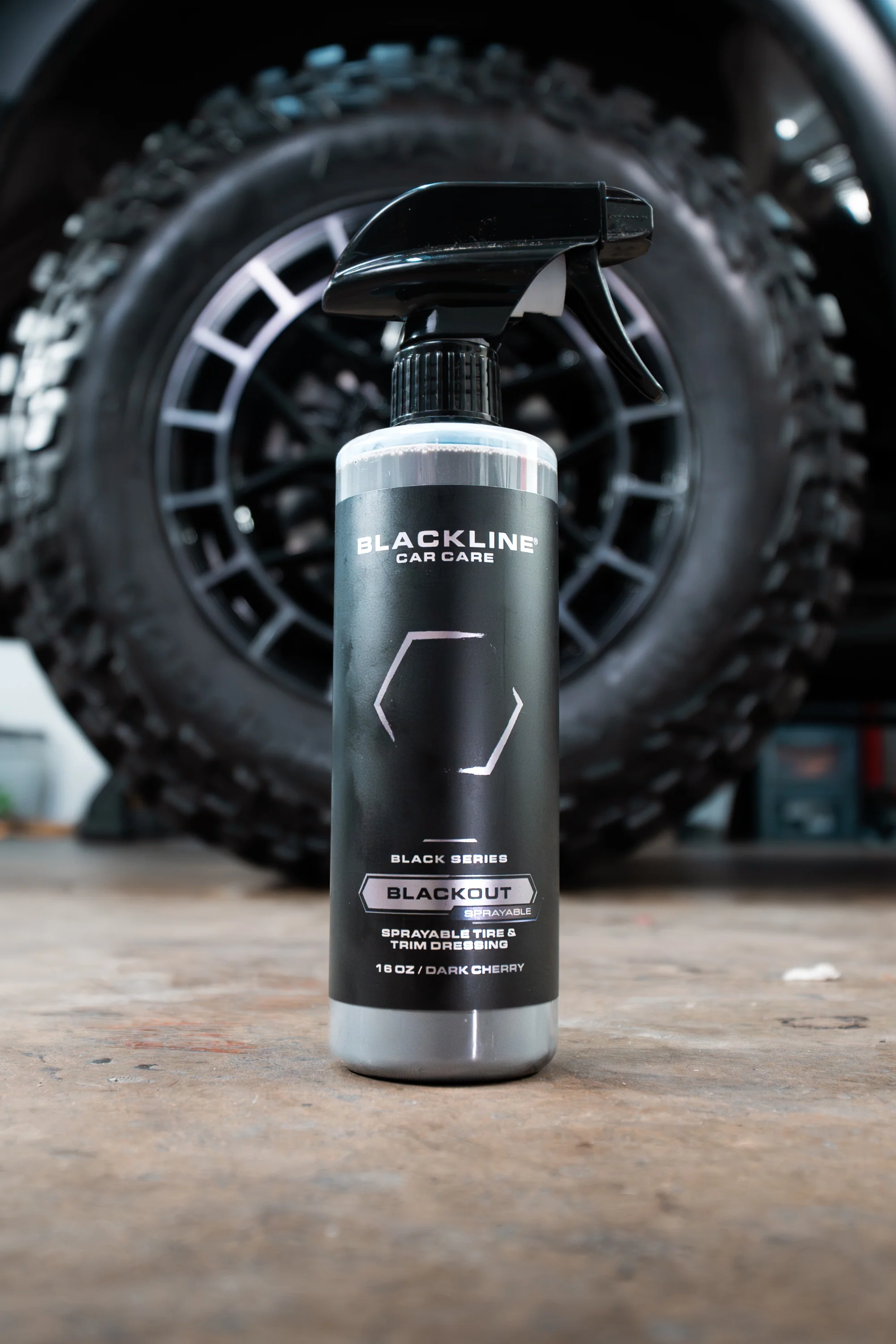 BLACKLINE® BLACKOUT TRIM & TIRE DRESSING - Image 4