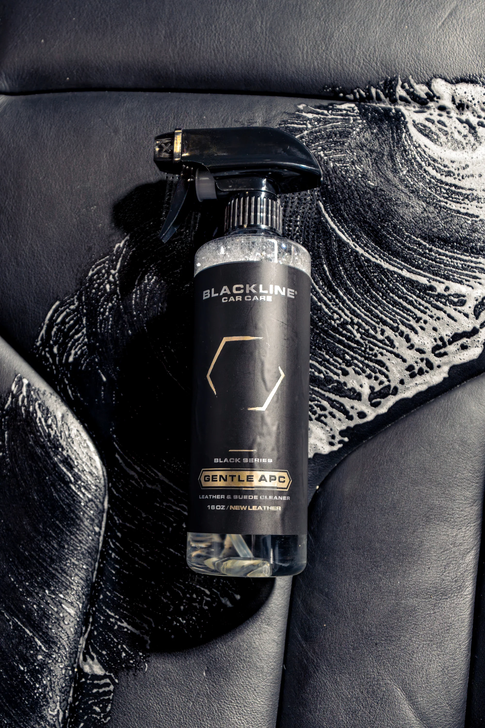 BLACKLINE® Gentle APC (pH-neutral) Interior & Exterior All Purpose Cleaner - Image 2