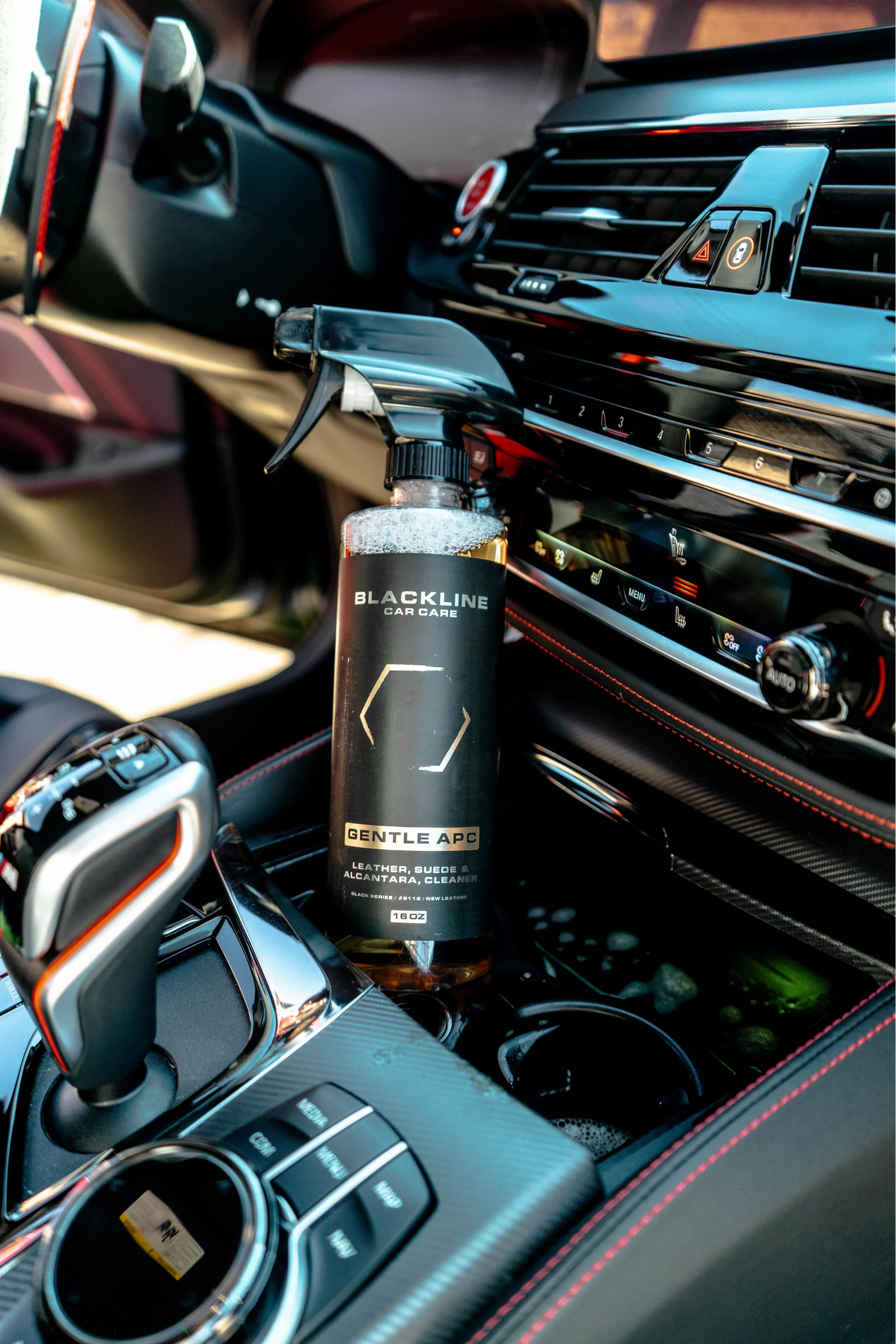 BLACKLINE® Gentle APC (pH-neutral) Interior & Exterior All Purpose Cleaner - Image 3