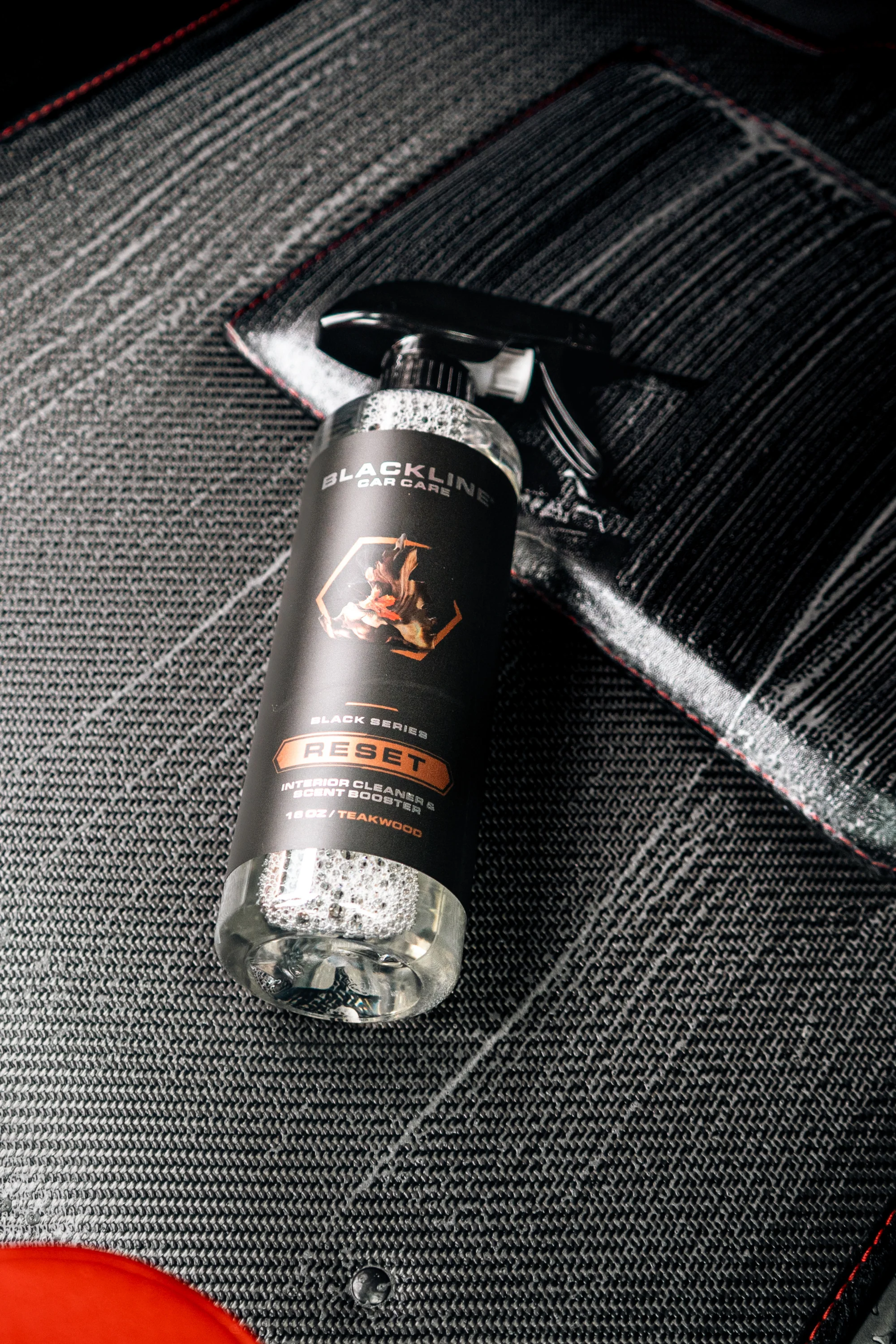 Blackline® Reset Interior Cleaner & Scent Booster - pH-Neutral Detailing Spray - Image 128