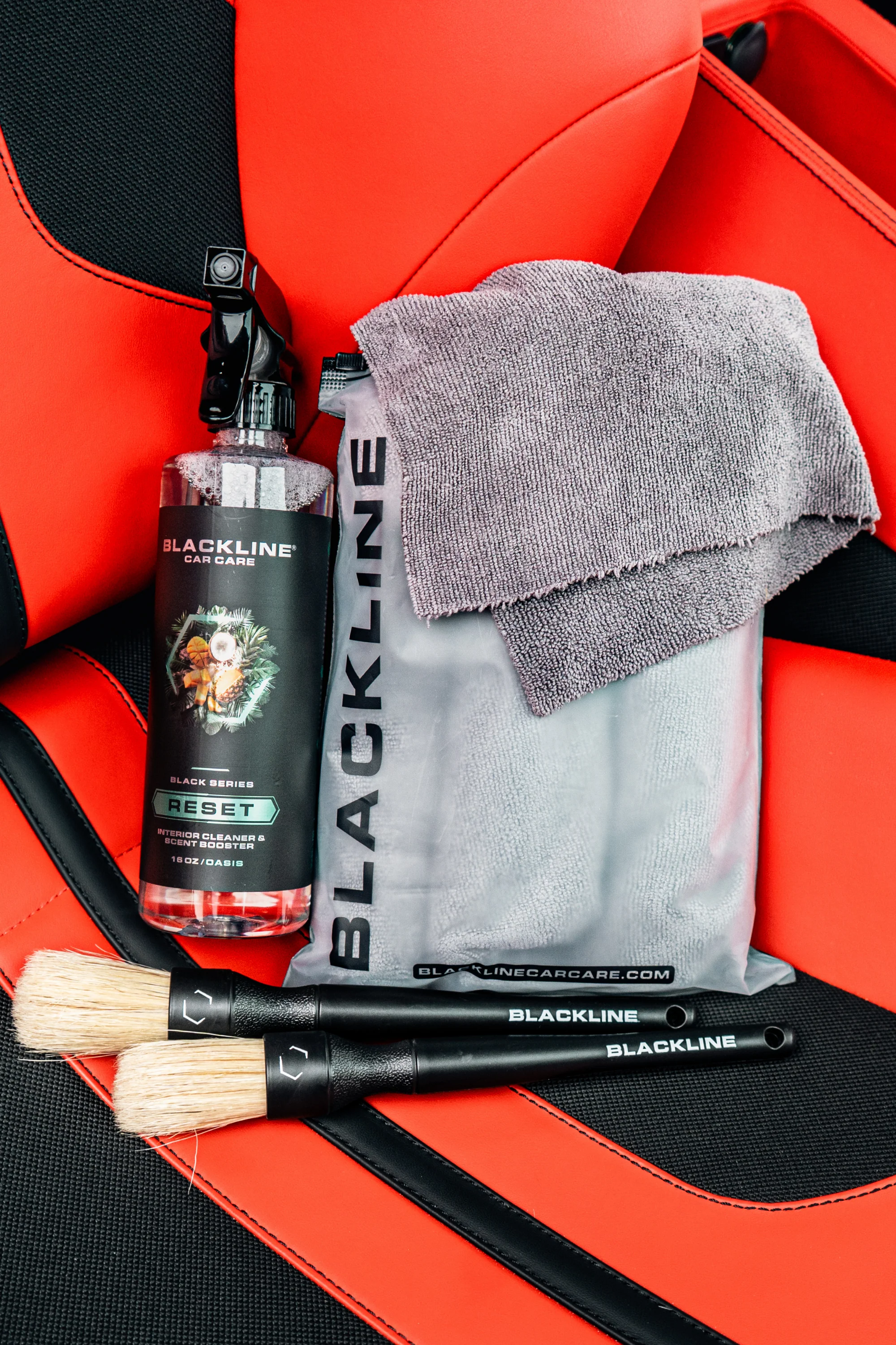 Blackline® Reset Interior Cleaner & Scent Booster - pH-Neutral Detailing Spray - Image 44