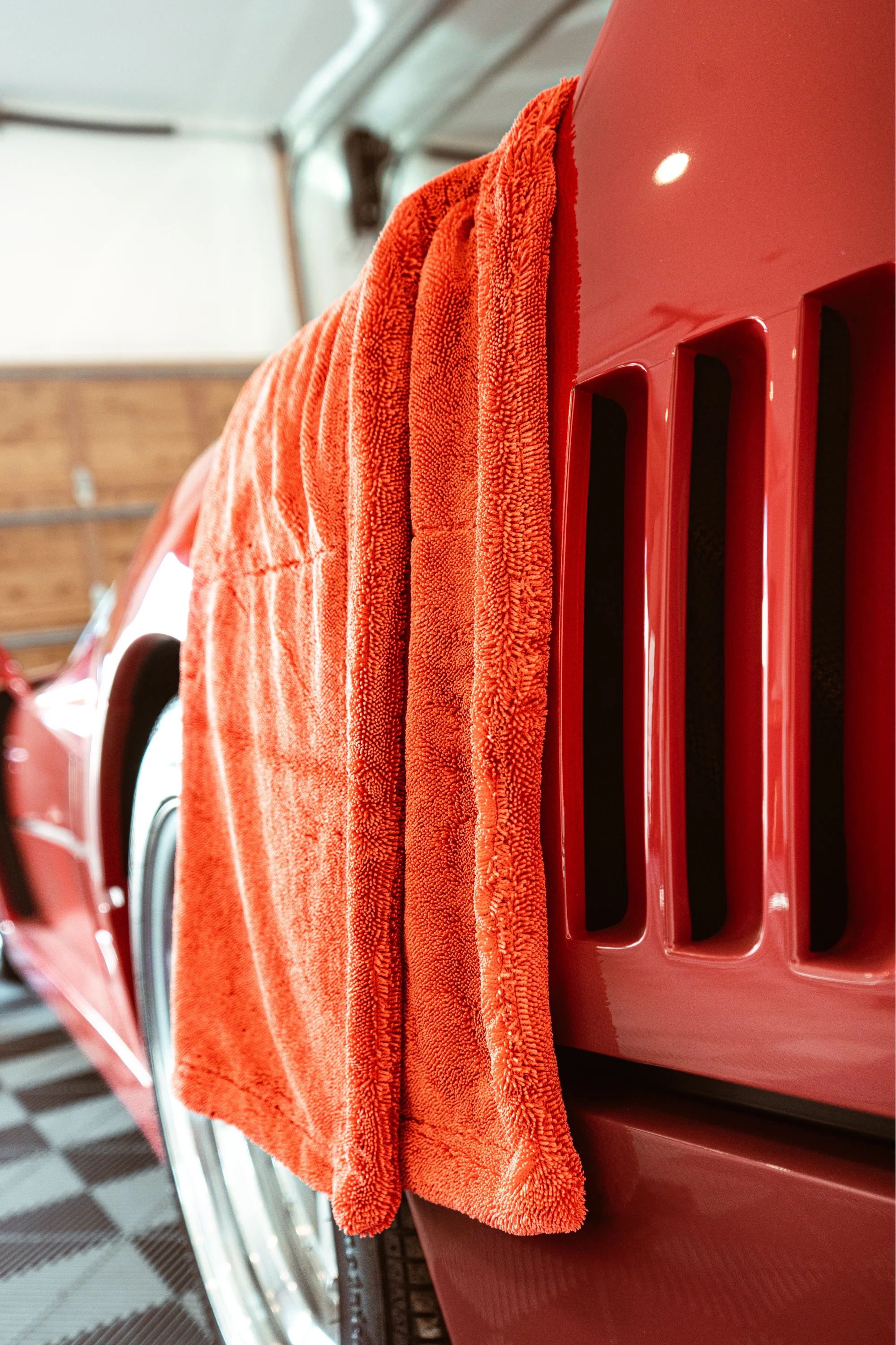 Blackline 1300 GSM Twisted-Loop Microfiber Drying Towel (2x3 ft) - Image 4