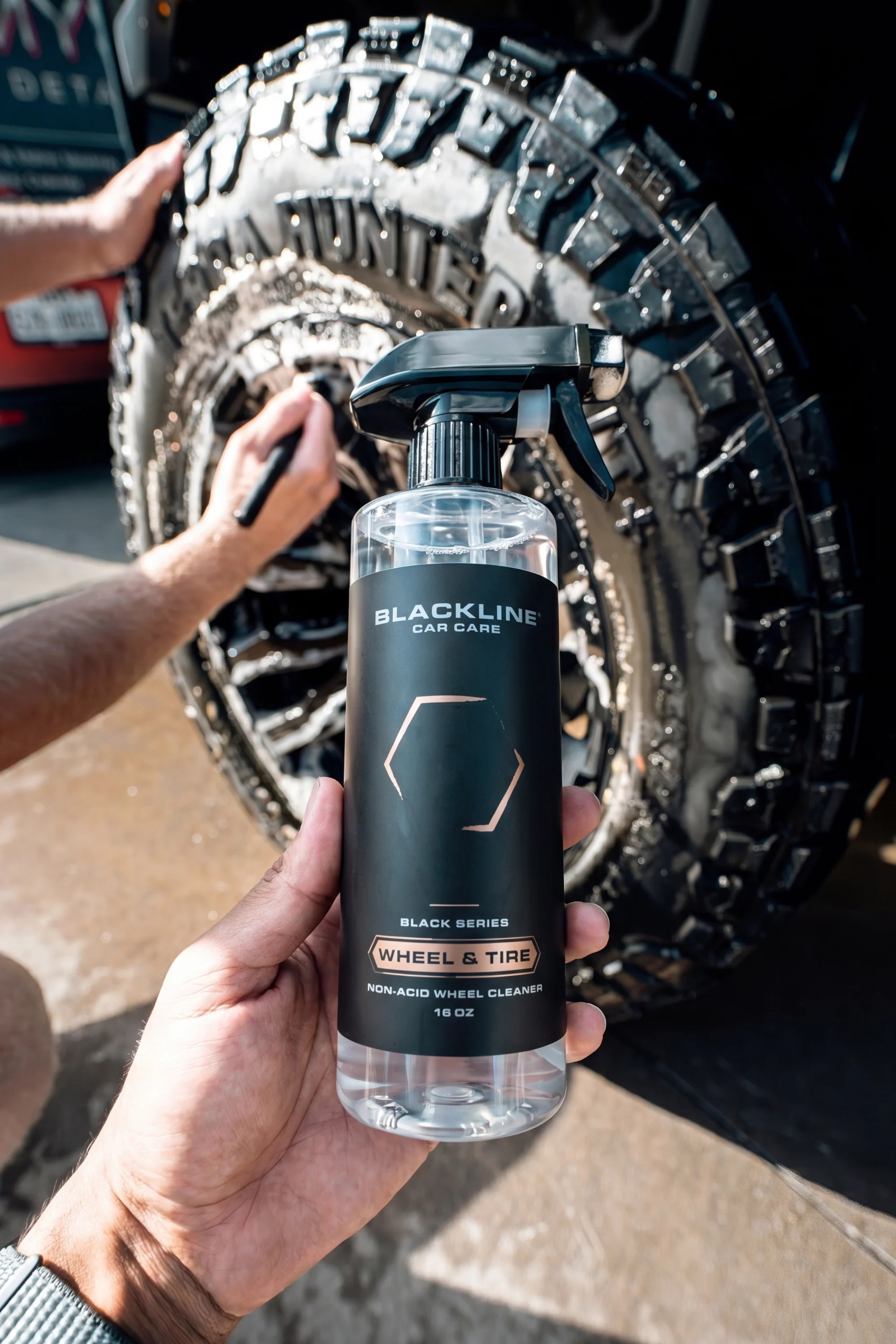 BLACKLINE® Wheel and Tire Cleaner - Non-Acid Professional Brake Dust Remover 16oz / 64oz - Image 2