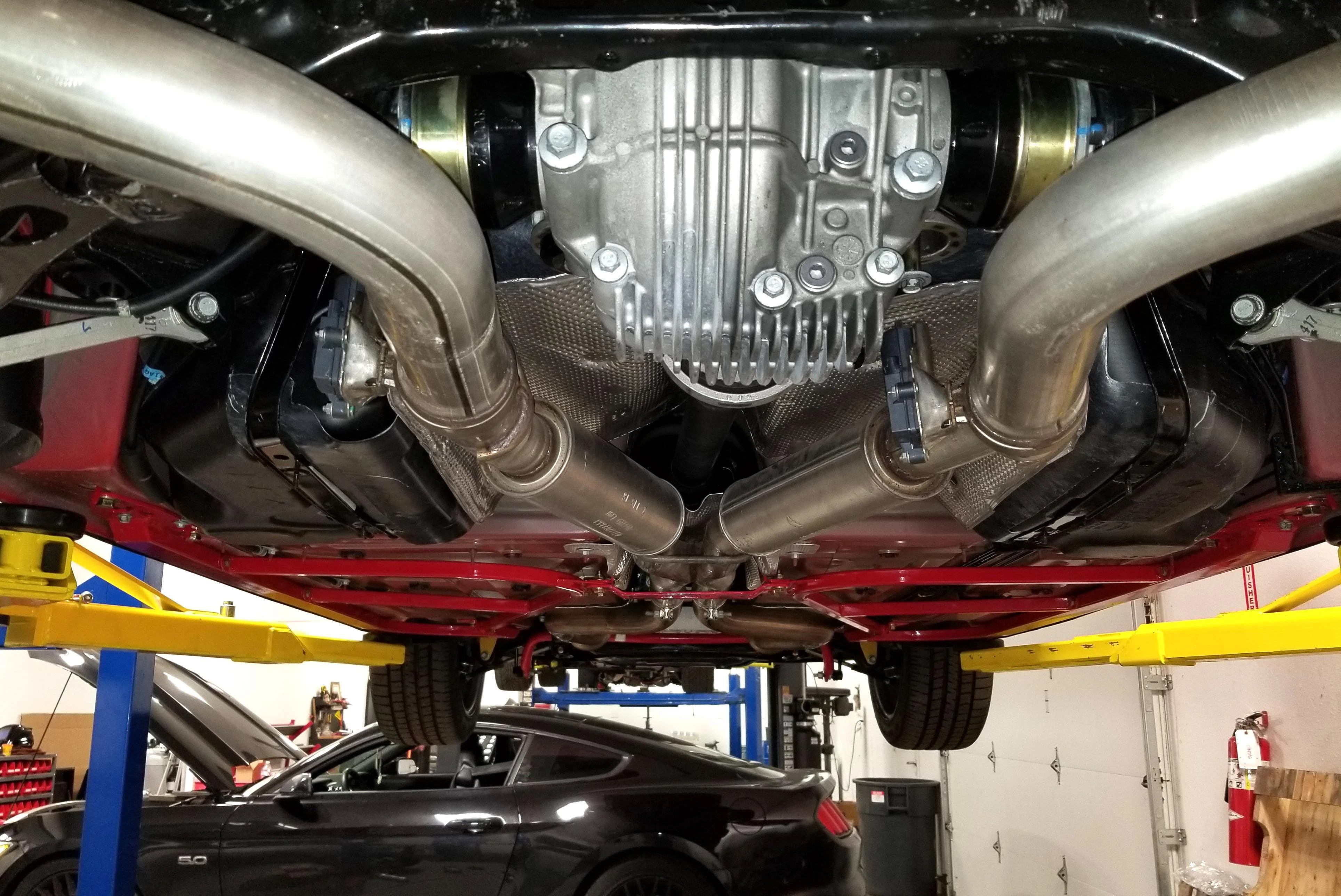 BMR Subframe Connectors Dodge Challenger (2008-2023) Bolt on - Black or Red SFC110 - Image 4