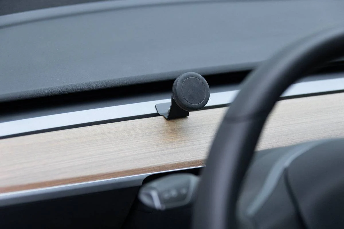 Course Motorsports Phone Mount for Tesla Model 3 (18-23) & Model Y (20-25) Cradle / Magnetic / Magsafe Wireless Charging - Image 4