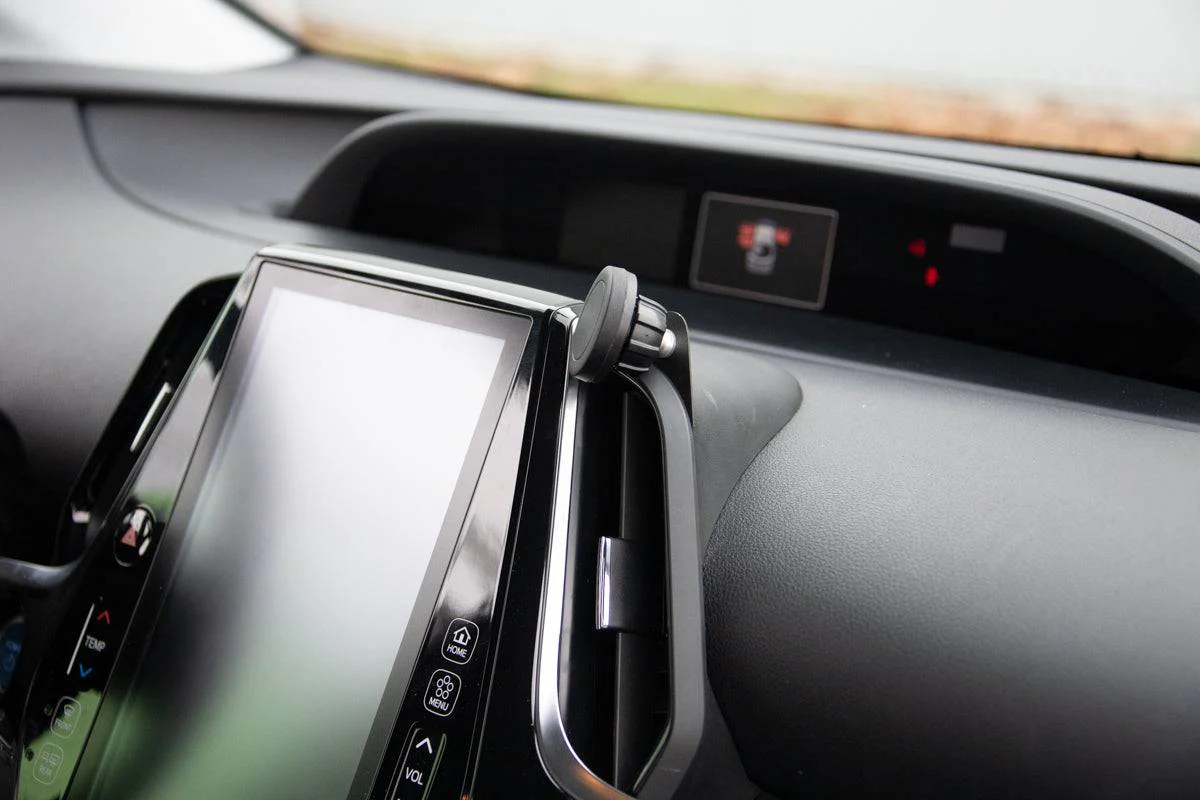 Course Motorsports Phone Mount for Toyota Prius (2019-2022) Cradle / Magnetic / Magsafe Wireless Charging - Image 4