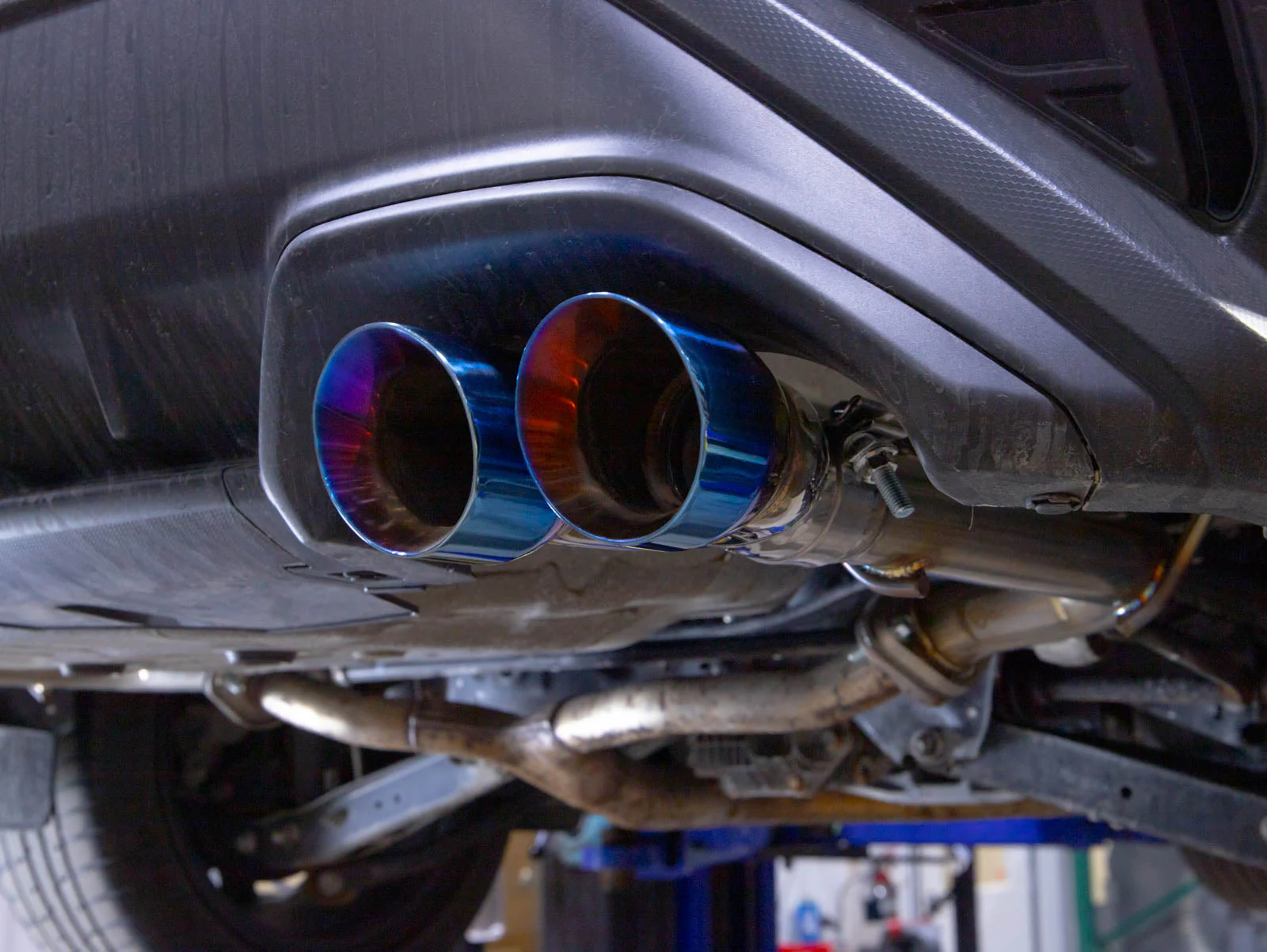FactionFab Axle Back Exhaust WRX VB (2022-2025) Stainless Burnt Blue Tips FFA1.10255.2 - Image 3