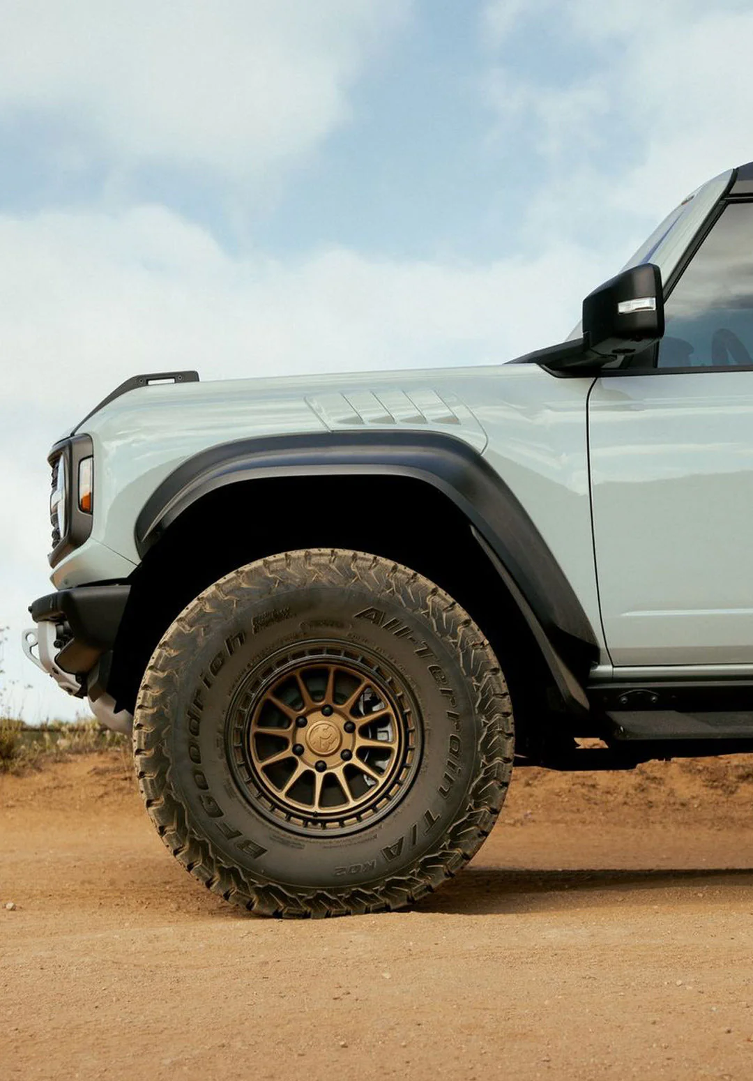 fifteen52 Range HD Wheels 17x8.5 | 5x127, 6x135, 6x139.7 | Asphalt Black / Desert Bronze / Magnesium Grey - Image 26