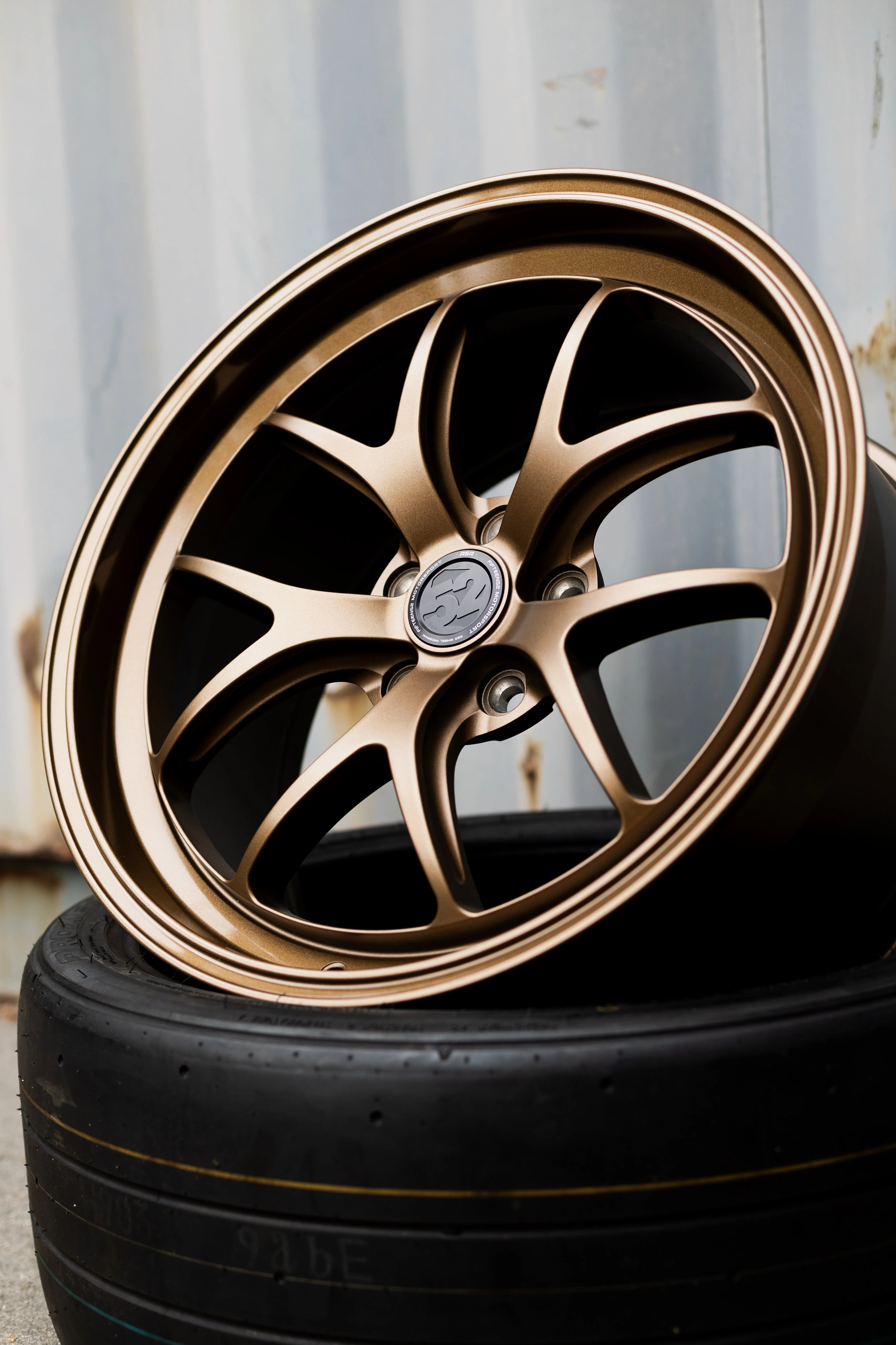 fifteen52 Sector RSR Wheels 19x8.5 | 5x112 , 5x130 | Asphalt Black / Matte Titanium / White Gold - Image 19
