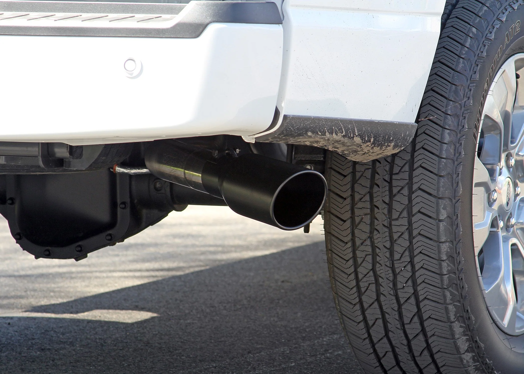 Flowmaster Exhaust Ford F150 (21-23) 3.0" Catback Single Out Side - Flow FX SS 718115 - Image 4