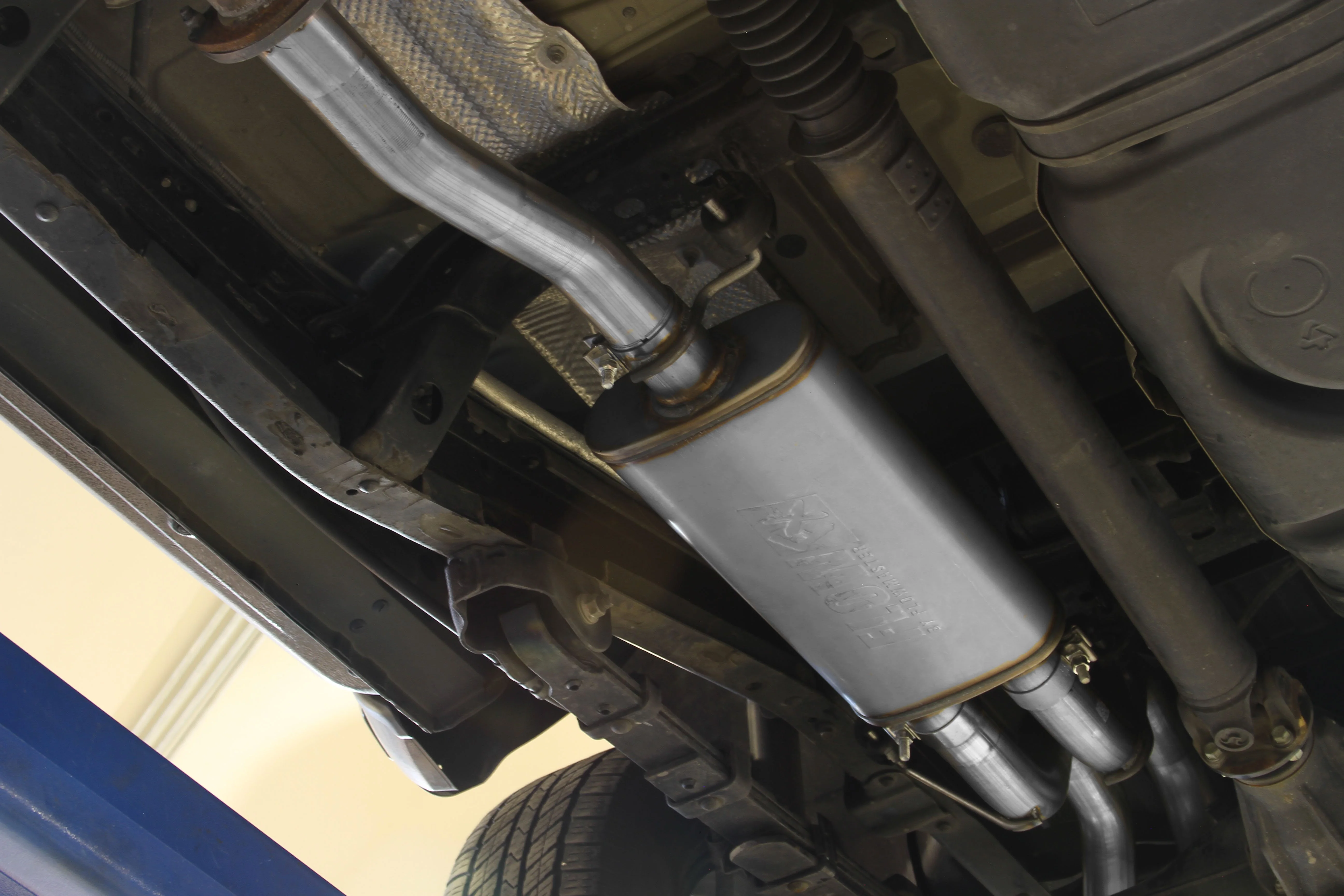 Flowmaster Exhaust Toyota Tacoma (16-23) 3.0" Catback - Flow FX Series 717918 - Image 2
