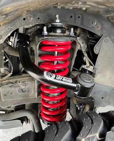 Freedom Offroad Coilovers Toyota FJ Cruiser (07-14) Front 2.5-5" Lift/ Adjustable w/ Extended End links - Image 6