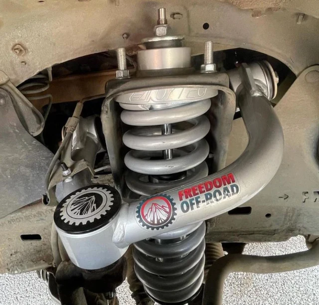 Freedom Offroad Control Arms Toyota FJ Cruiser (07-14) [Uni-Ball] 2-4" Lift/ Front Upper - Image 3