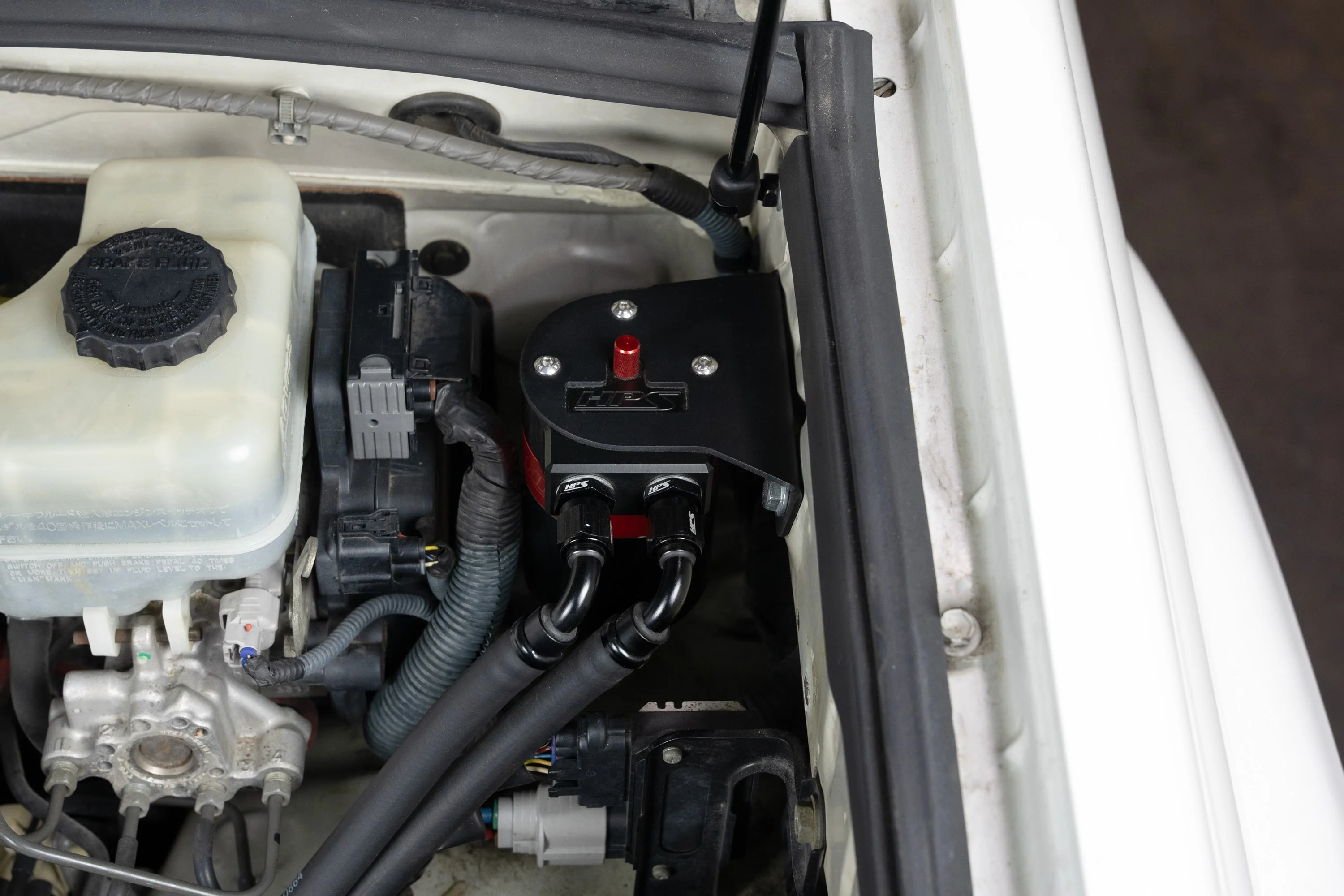 HPS Performance Aluminum Oil Catch Can Lexus GX470 4.7L V8 (2003-2009) 860-019 - Image 3