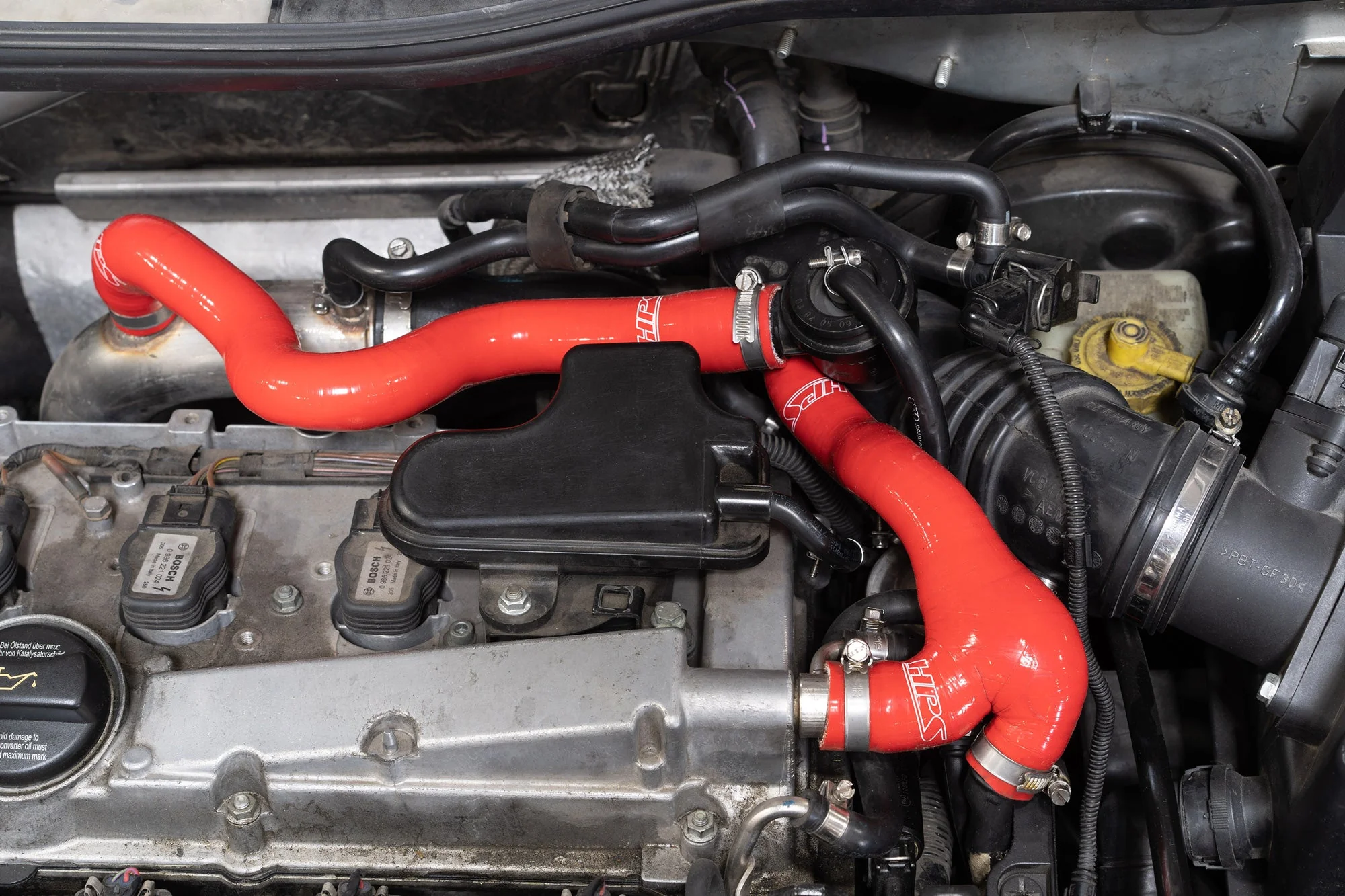 HPS Performance Silicone Breather + BPV Hoses VW Golf MK4 1.8T Late AWP Engine (03-06) Blue / Black / Red - Image 4