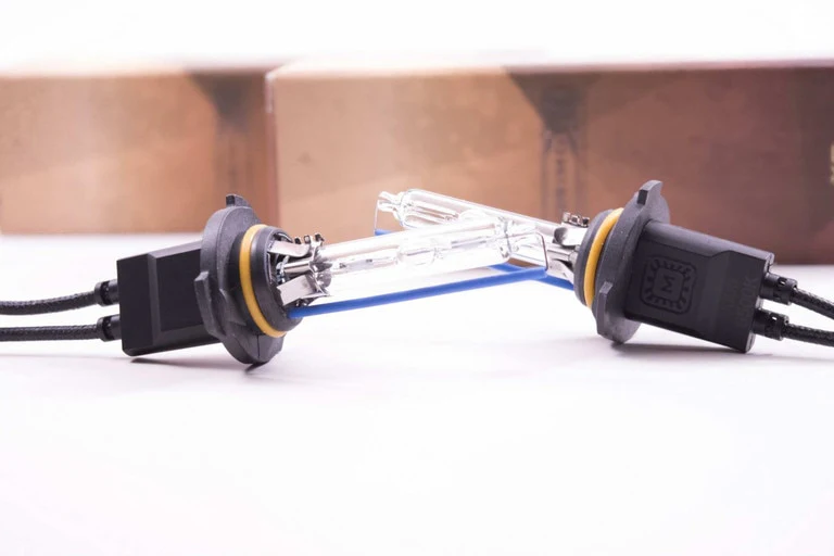 Morimoto 9006 XB HID Bulbs 3000K / 4000K / 5000K / 6000K / 8000K - Image 3