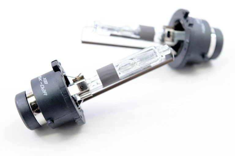 Morimoto D2R XB HID Bulbs 4300K / 5000K / 6000K - Image 3