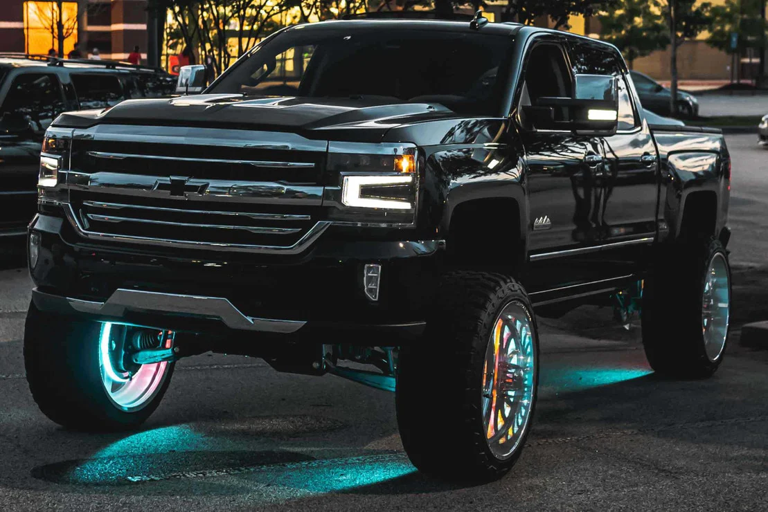 Morimoto Projector LED Headlights for Chevy Silverado 1500 (2016-2018) XB Osram-powered DRLs with Sequential Turn Signals - Image 10