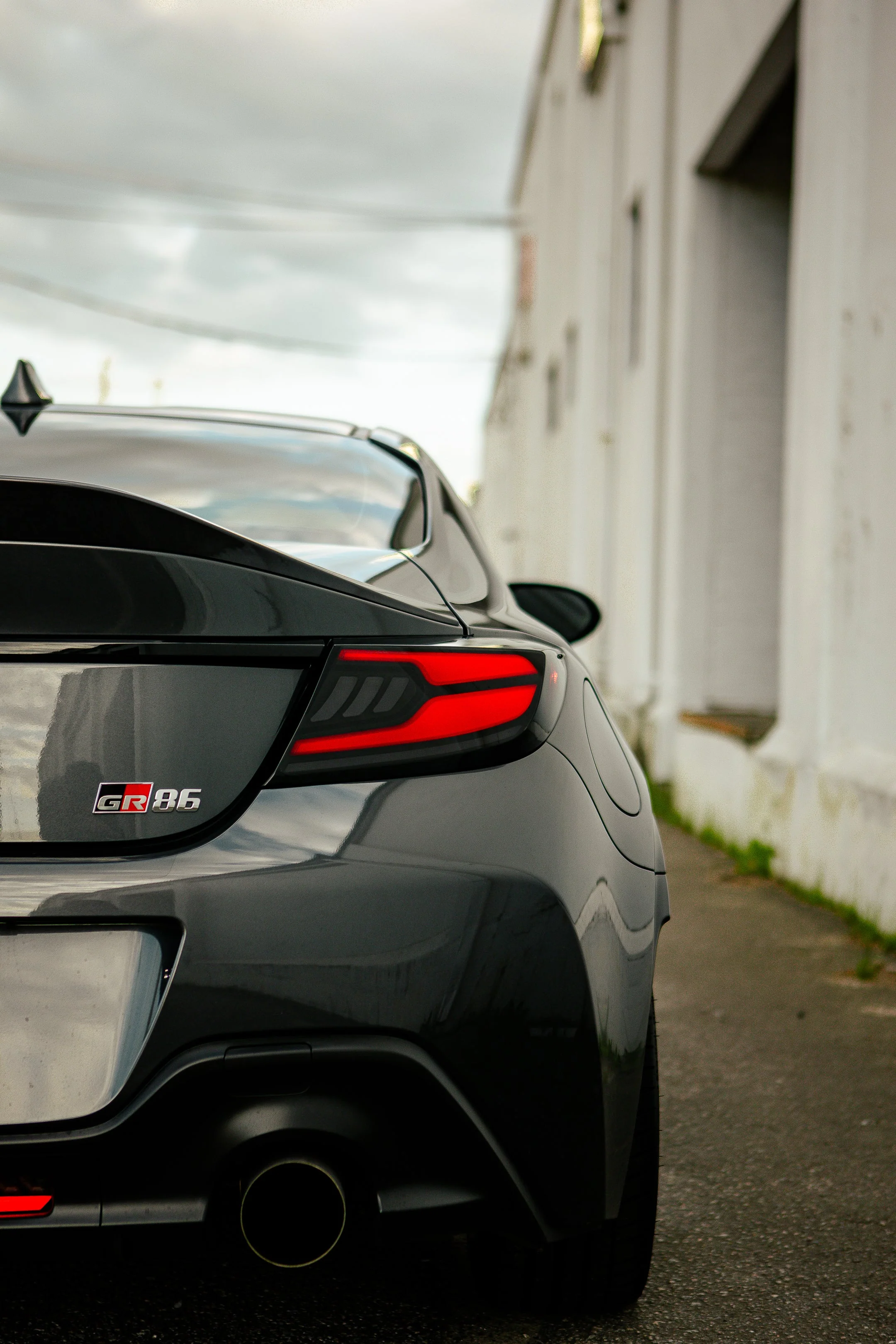OLM LED Tail Lights Subaru BRZ & Toyota GR86 (2022-2026) Raiden - Clear Lens/Red Bar OLME.49016.1-CR - Image 11