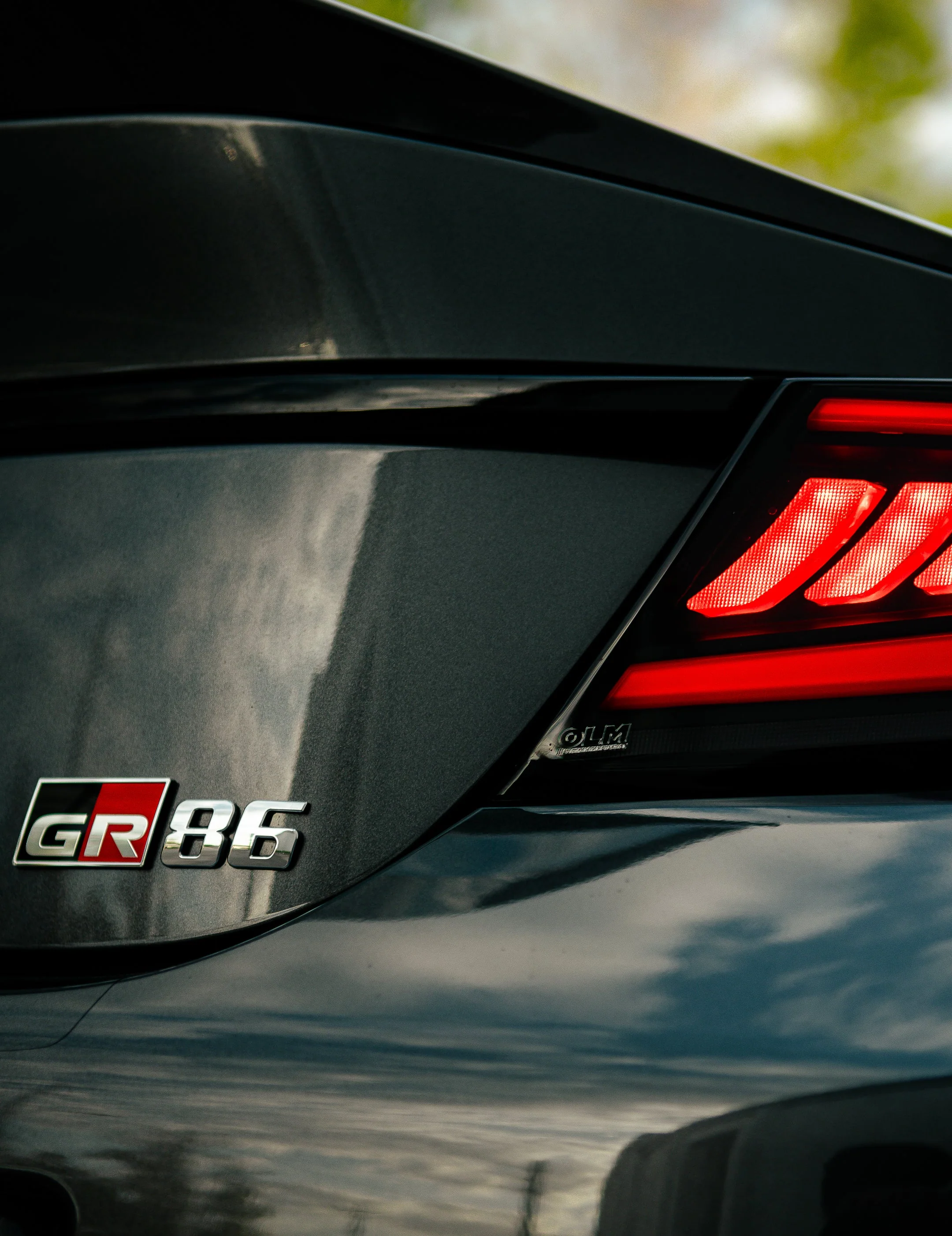 OLM LED Tail Lights Subaru BRZ & Toyota GR86 (2022-2026) Raiden - Clear Lens/Red Bar OLME.49016.1-CR - Image 9
