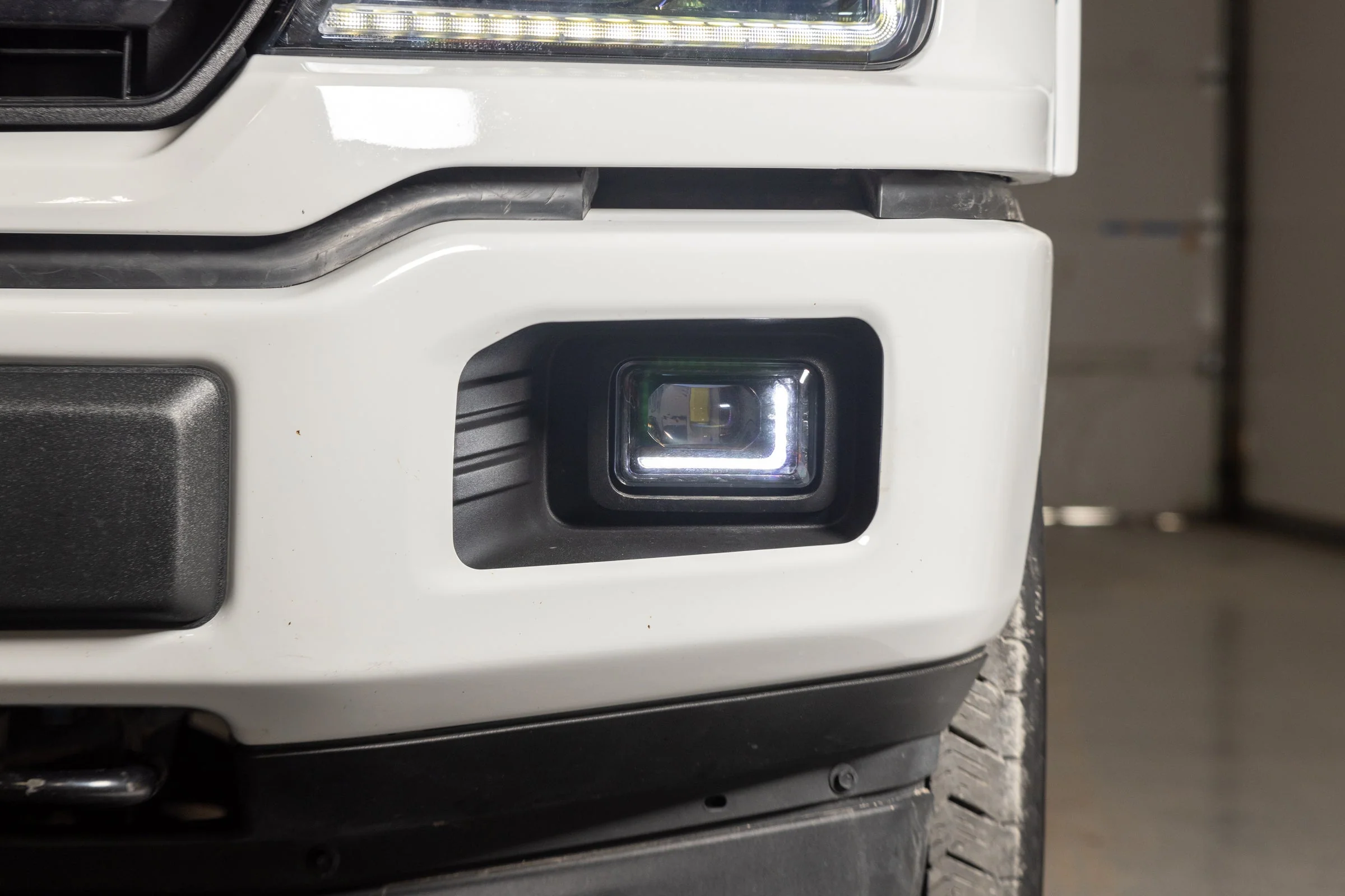 OLM Fog Lights Ford F150 (2015-2020) White or Amber DRL & Built In Turn Signals OLME.16047.1 - Image 3