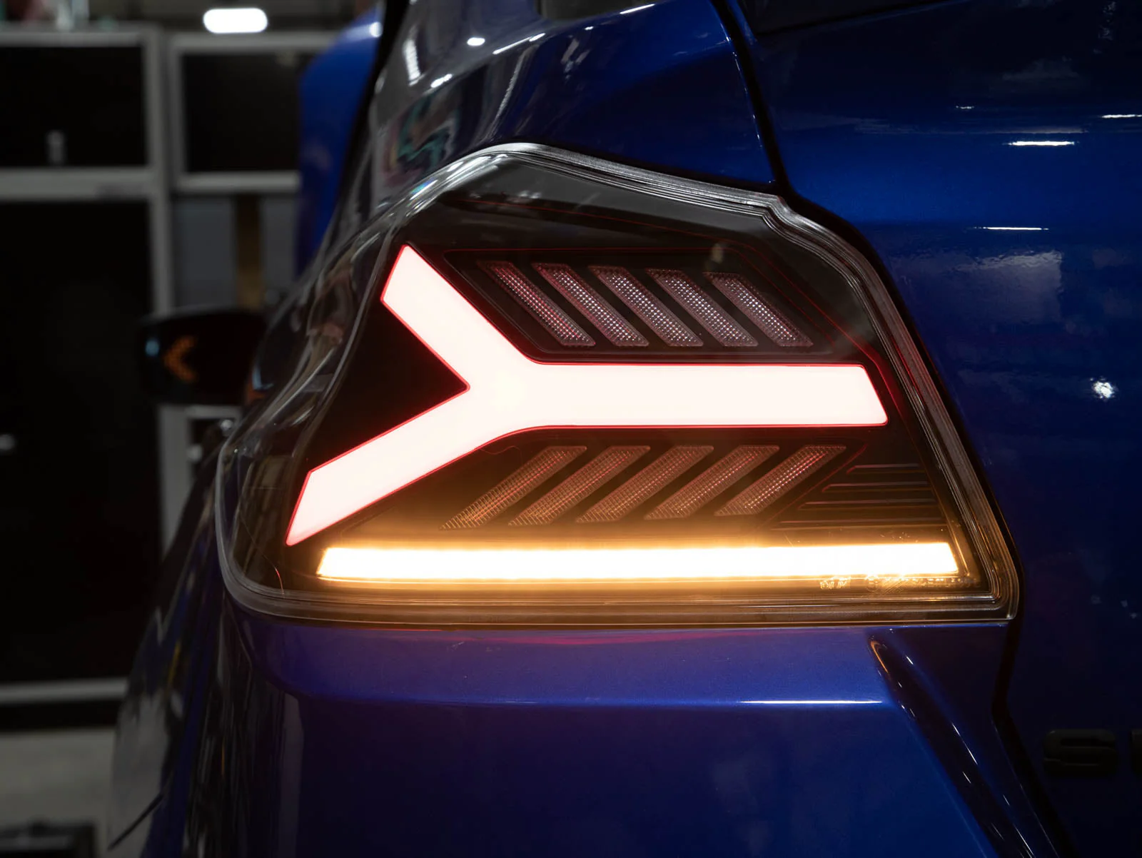 OLM LED Tail Lights for Subaru WRX / WRX STI (2015-2021) Y-Spec - Smoke Lens White Optic OLME.47004.1-SW - Image 10
