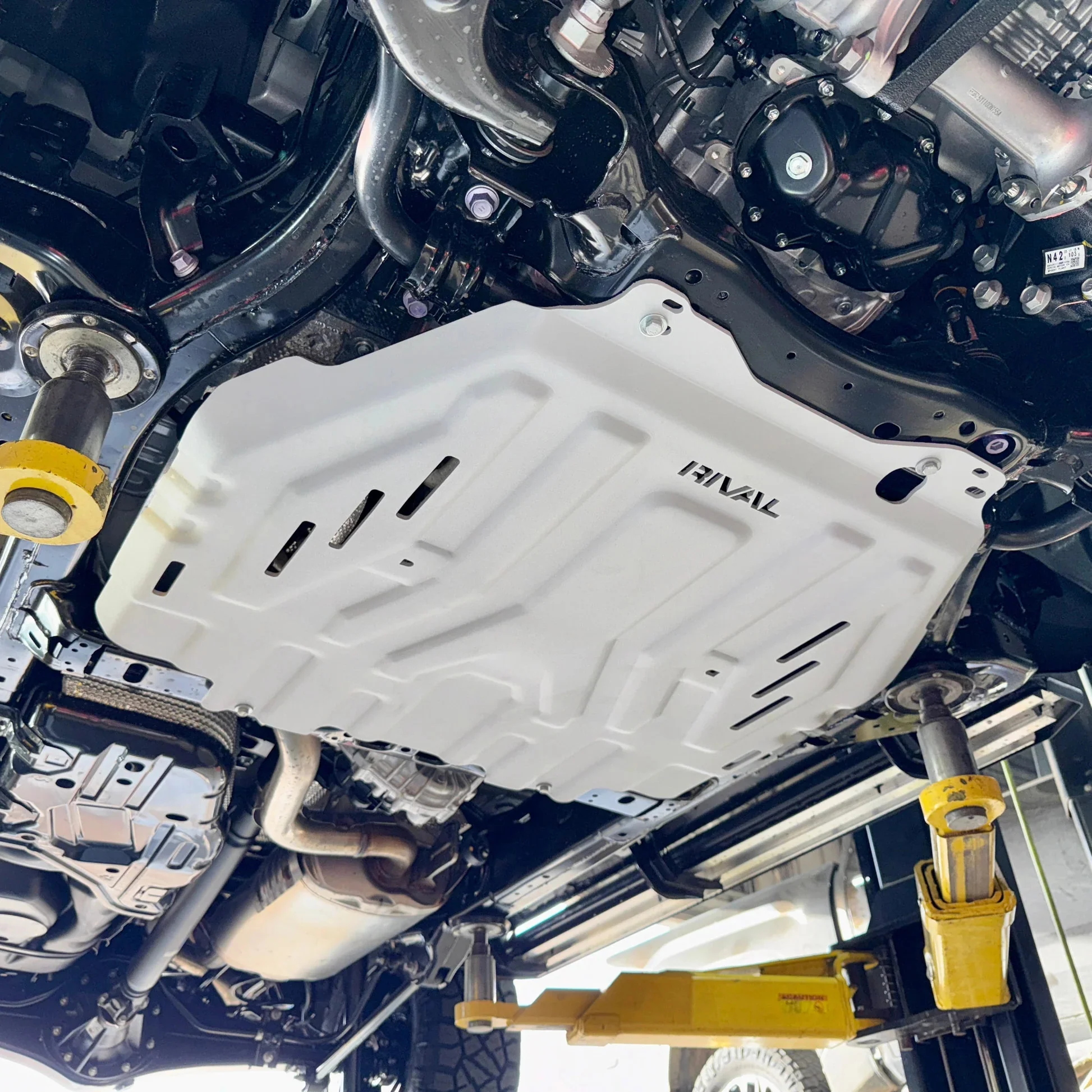 Rival 4x4 Skid Plate Toyota Tacoma 4th Gen Gas & Hybrid (2024-2026) Transmission & Catalytic Converter Aluminum Bolt-On - Image 4