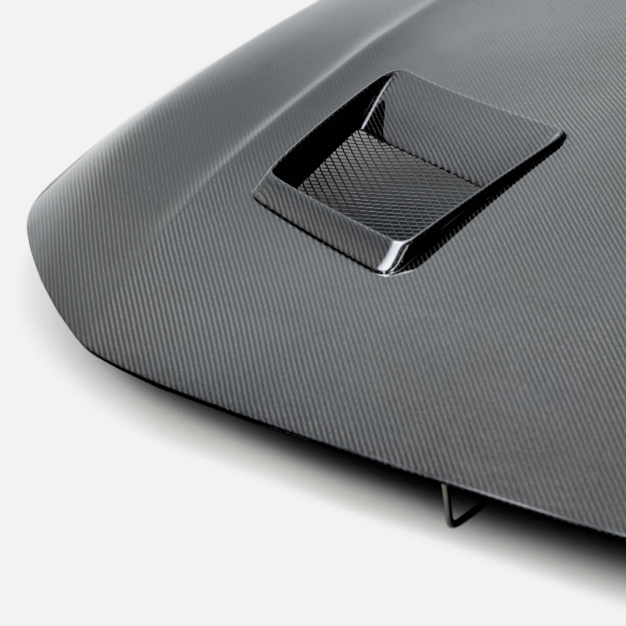 SEIBON Carbon Fiber Hood Honda Civic FE Sedan (2022-2023) THRW Style - Image 3