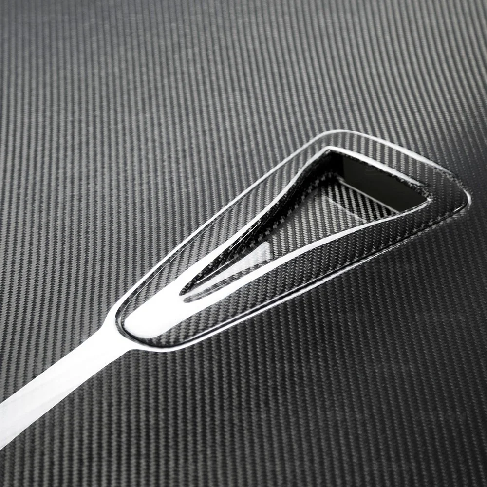 SEIBON Carbon Fiber Hood Nissan GT-R R35 (09-16) DS / GTII / OE Style - Image 2