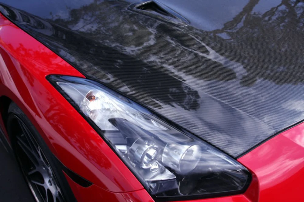 SEIBON Carbon Fiber Hood Nissan GT-R R35 (09-16) DS / GTII / OE Style - Image 9